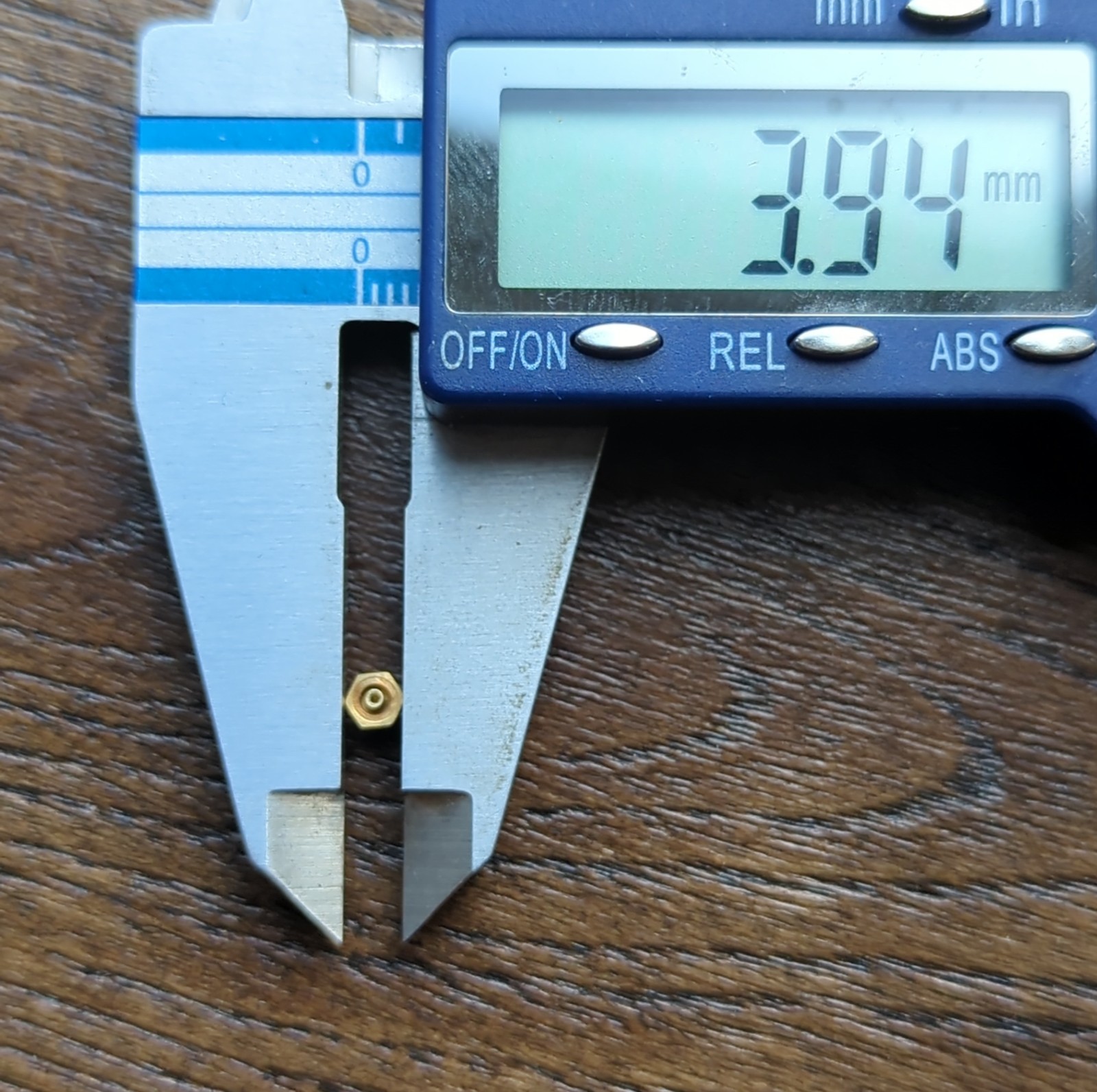 Ebel Sport Classic Wave 18k Gold Watch Crown part 3.5mm/4mm (H109)