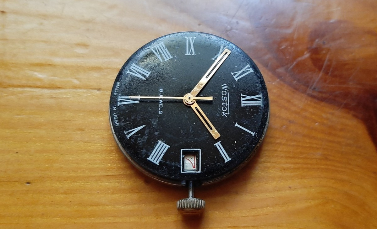 Old Soviet men’s watch mechanism USSR Wostok 2214. not work
