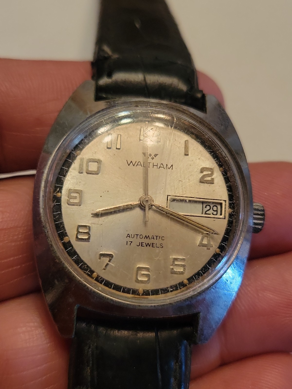 WALTHAM WATCH VINTAGE AUTOMATIC 17 J. REPAIR OR.PARTS