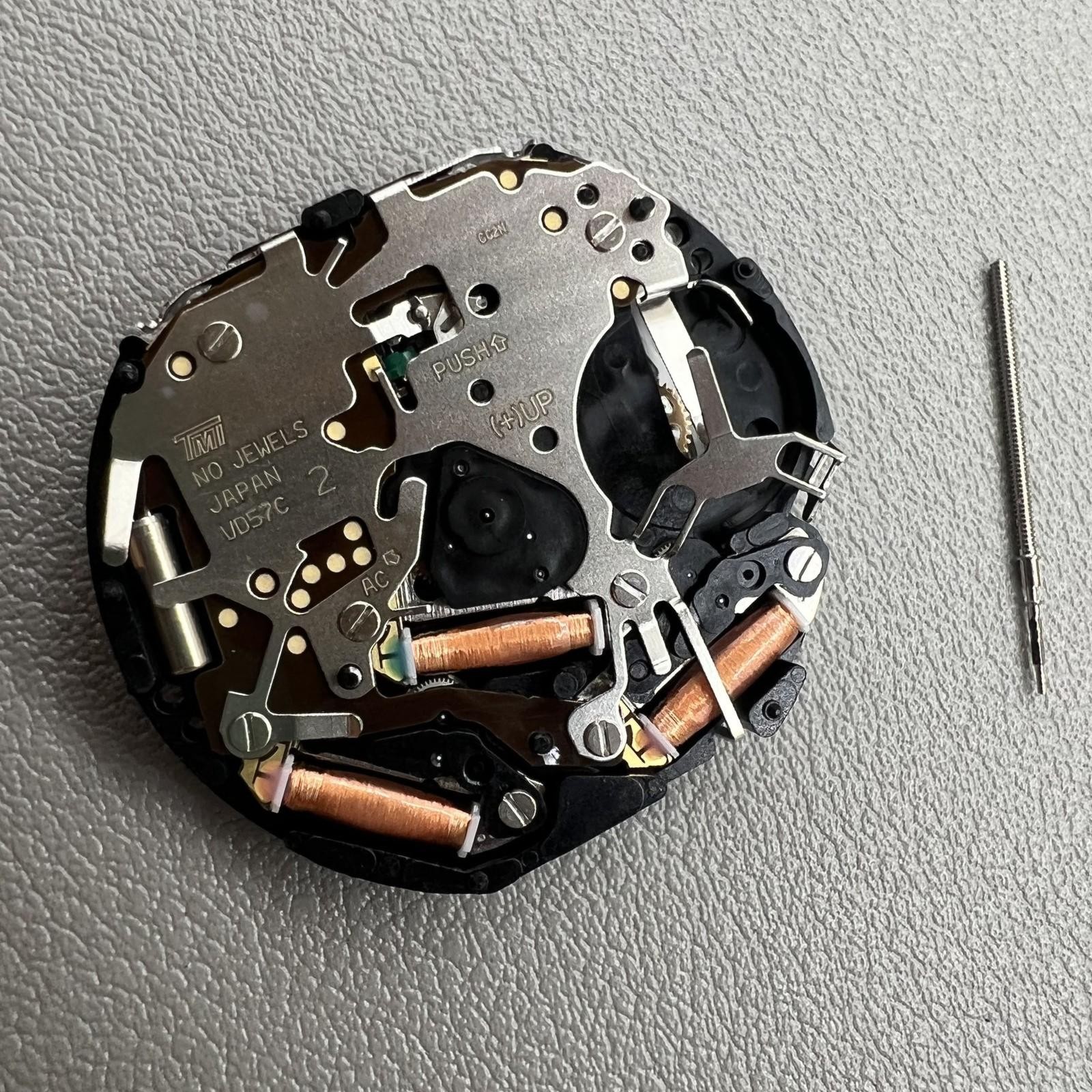 Japan Hattori Epson VD57 VD57C Watch Quartz Movement
