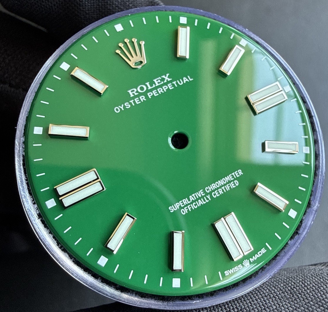 Rolex Oyster Perpetual 41 mm Custom Green Dial For Ref. 124300