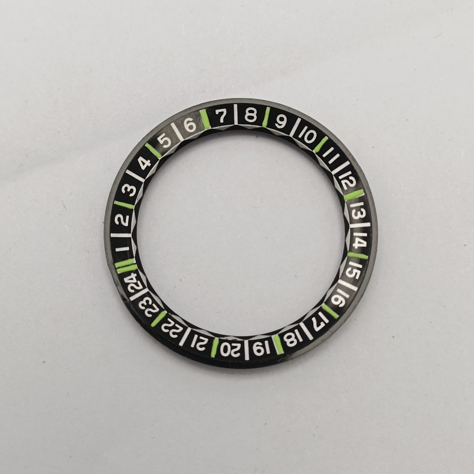 Orient World Diver Y469622-7A Watch Bezel Inner Ring NOS
