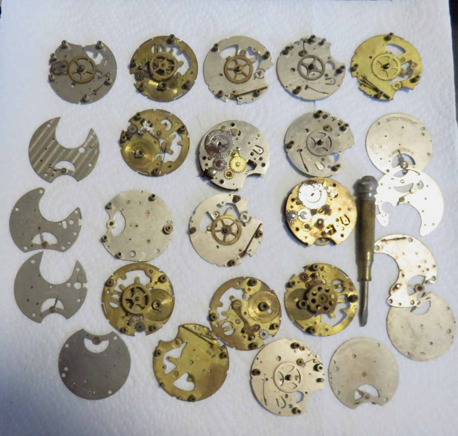 AS IS FOR PARTS LOT ANTIQUE POCKET WATCH PARTS SOME INGRAHAM