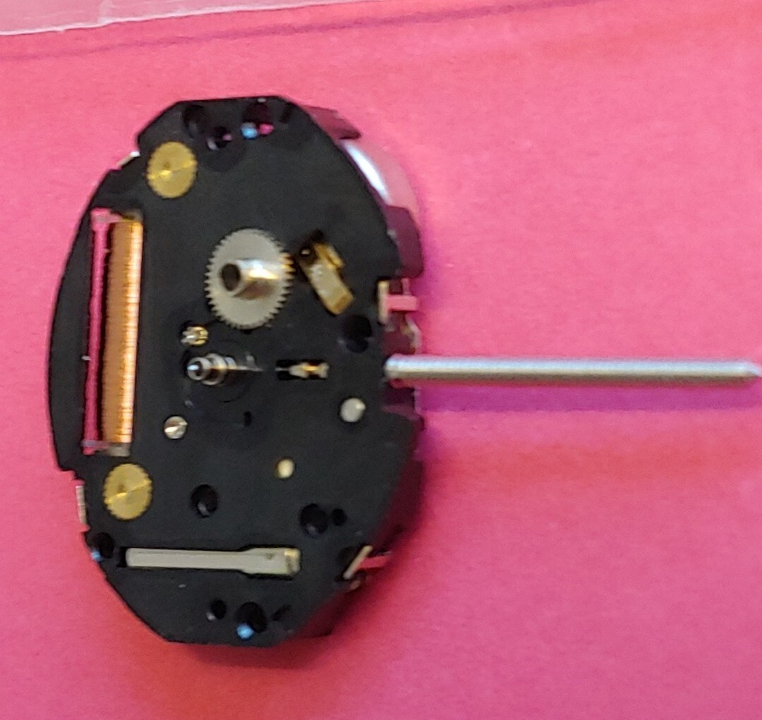 Seiko VC11E-3 Hand Quartz Watch Movement. NOS. Sets, Runs, Keeps Time 24 Hrs.