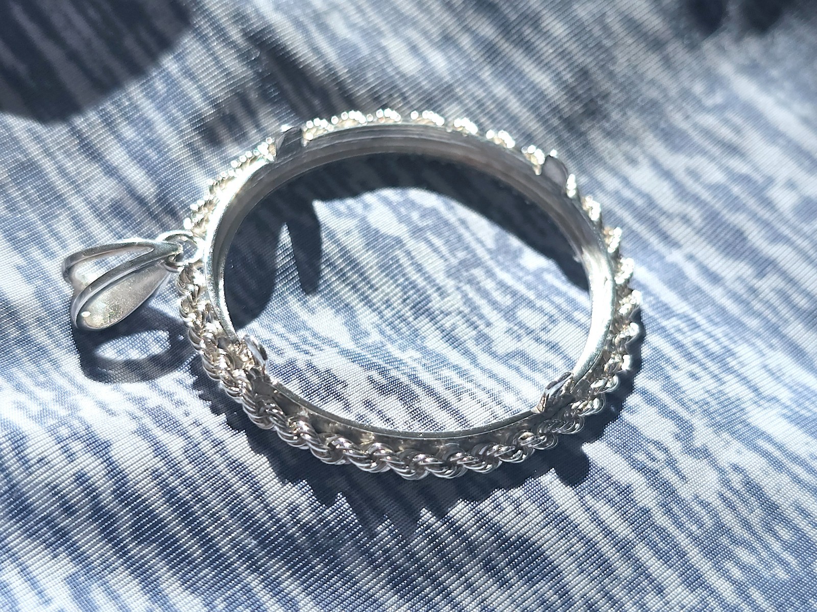 925 Sterling Silver Prong Back Illusion Rope Bezel for 30mm Half Dollar 50 Cents