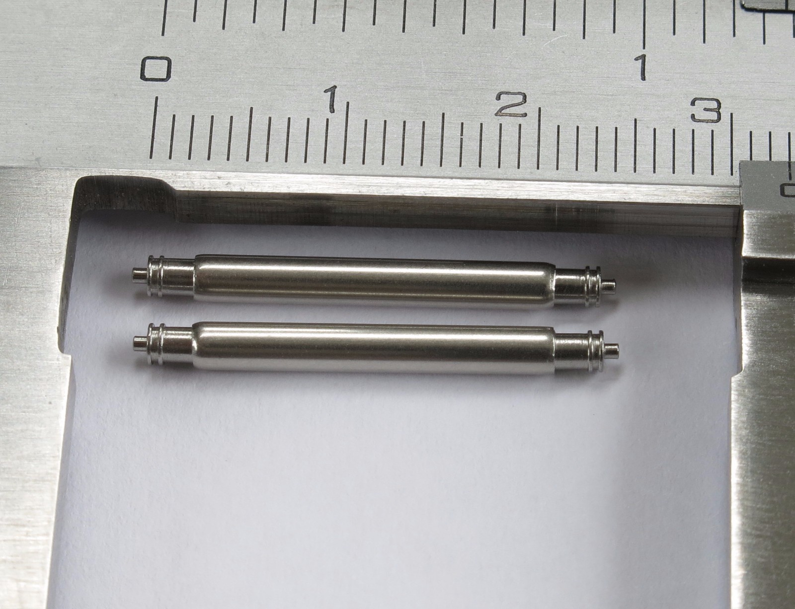 2 * 22mm High Grade, Stainless Steel Double Shoulder Spring Bars Seiko FAT 2.5mm