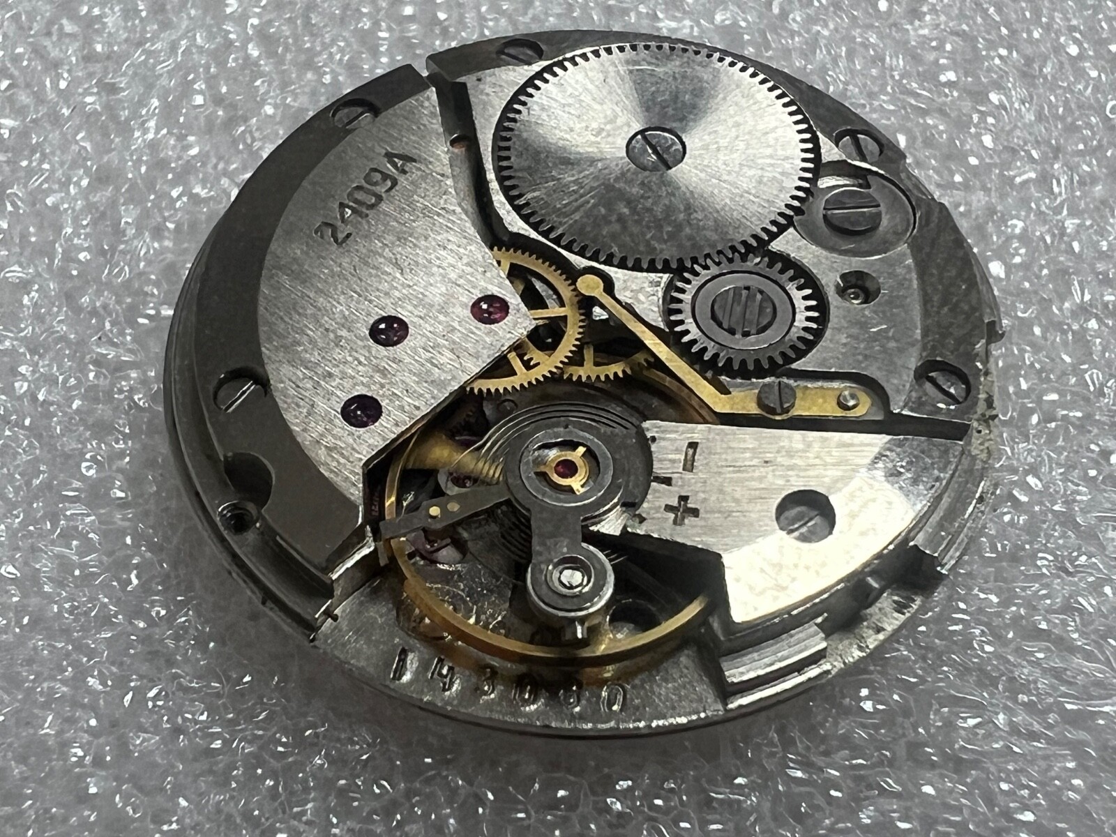Watch movement USSR Vostok Cal.2409A plus Dial.For parts.