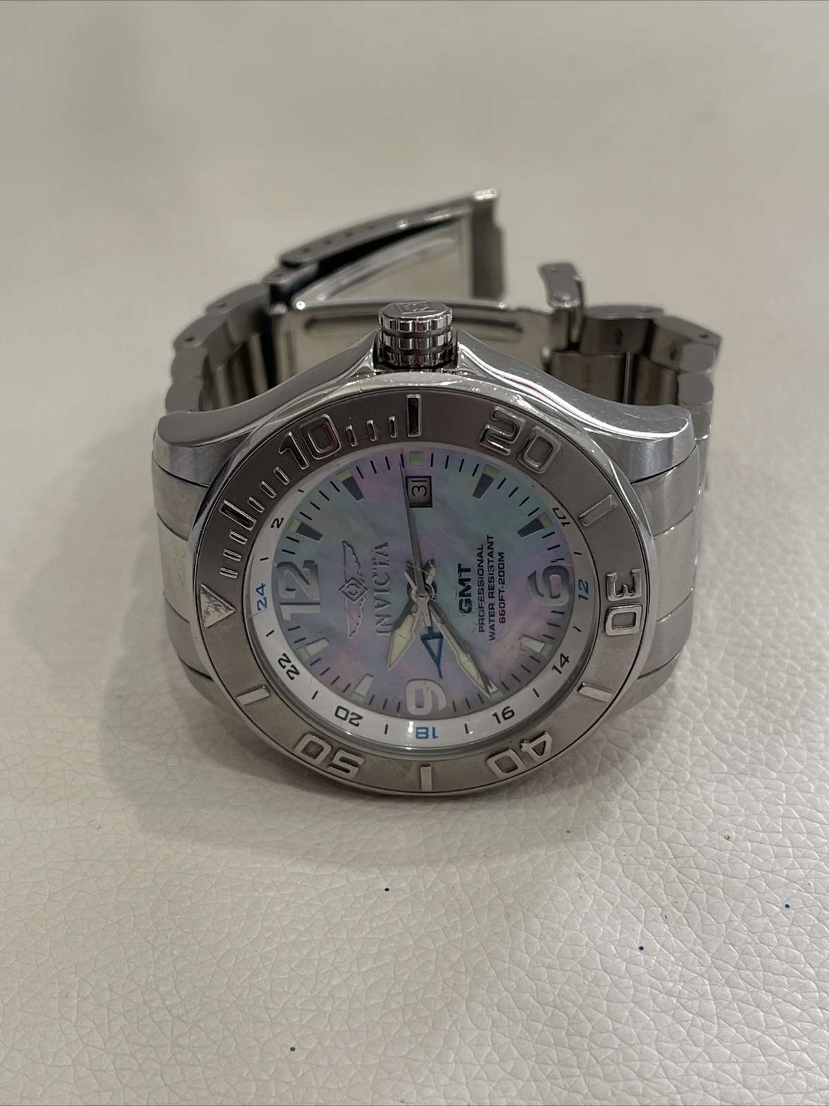 Vintage Invicta 6888 MOP GMT Mother of Pearl /w Box. Free Shipping!