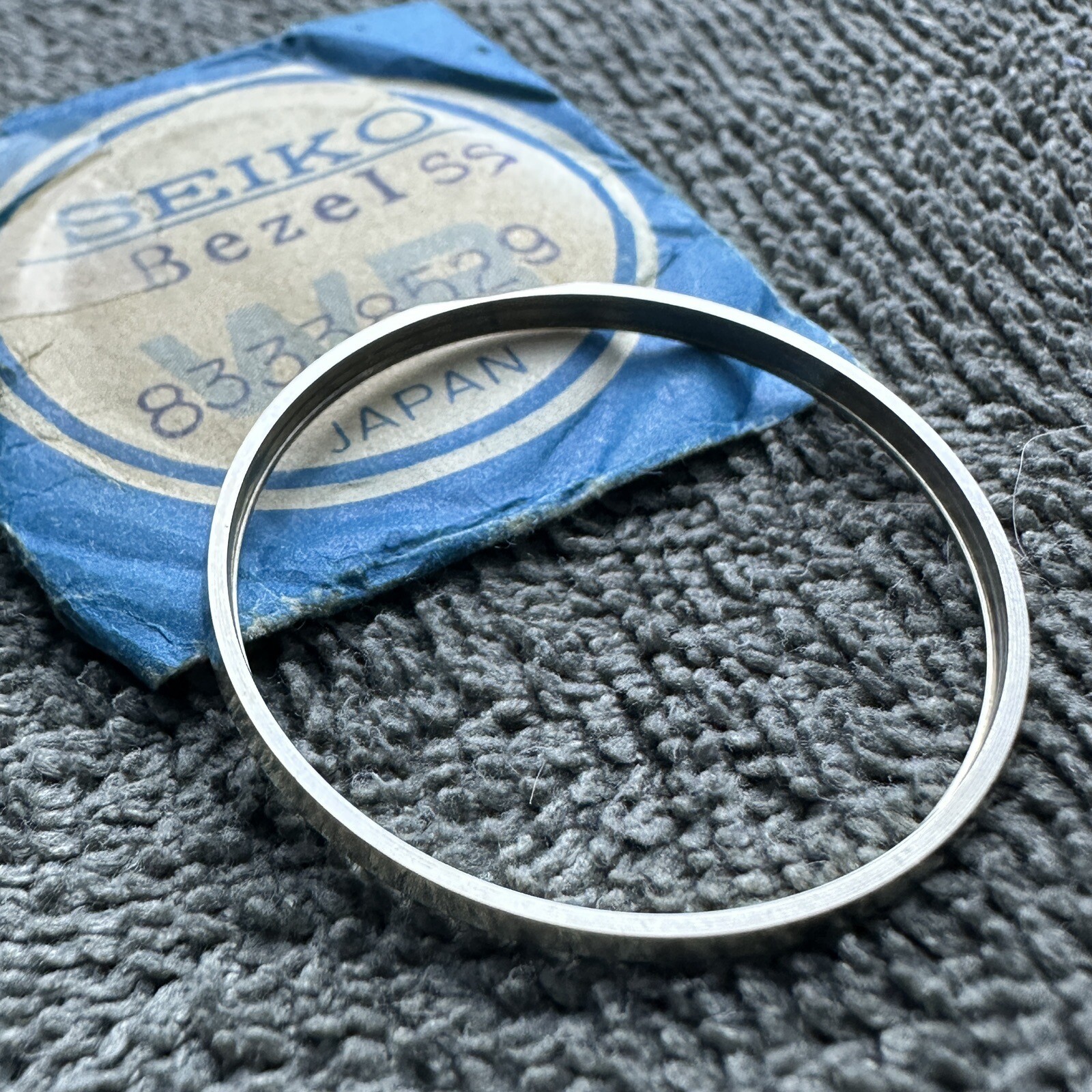 NEW OLD STOCK GENUINE BEZEL FOR VINTAGE SEIKO DX 6106-7650