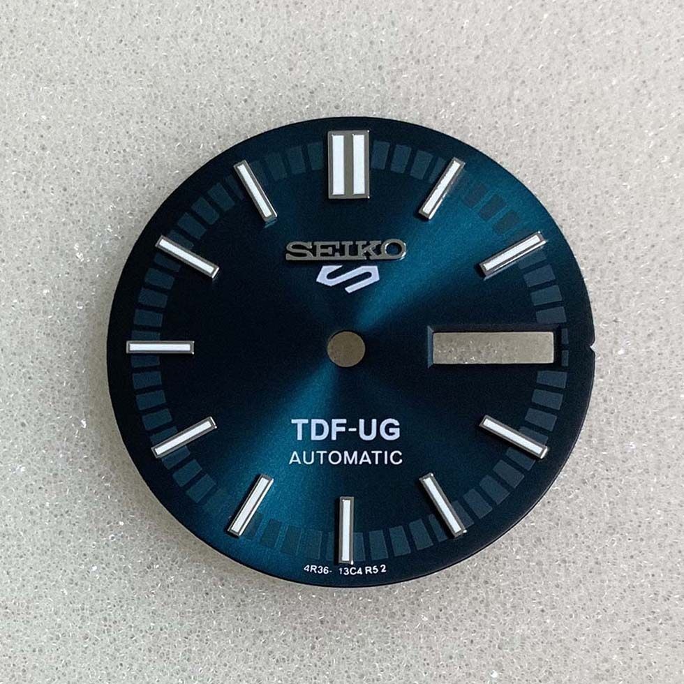 28.5mm Green Luminous Watch Dial Double Calendar for Nh35 Nh36 Movement