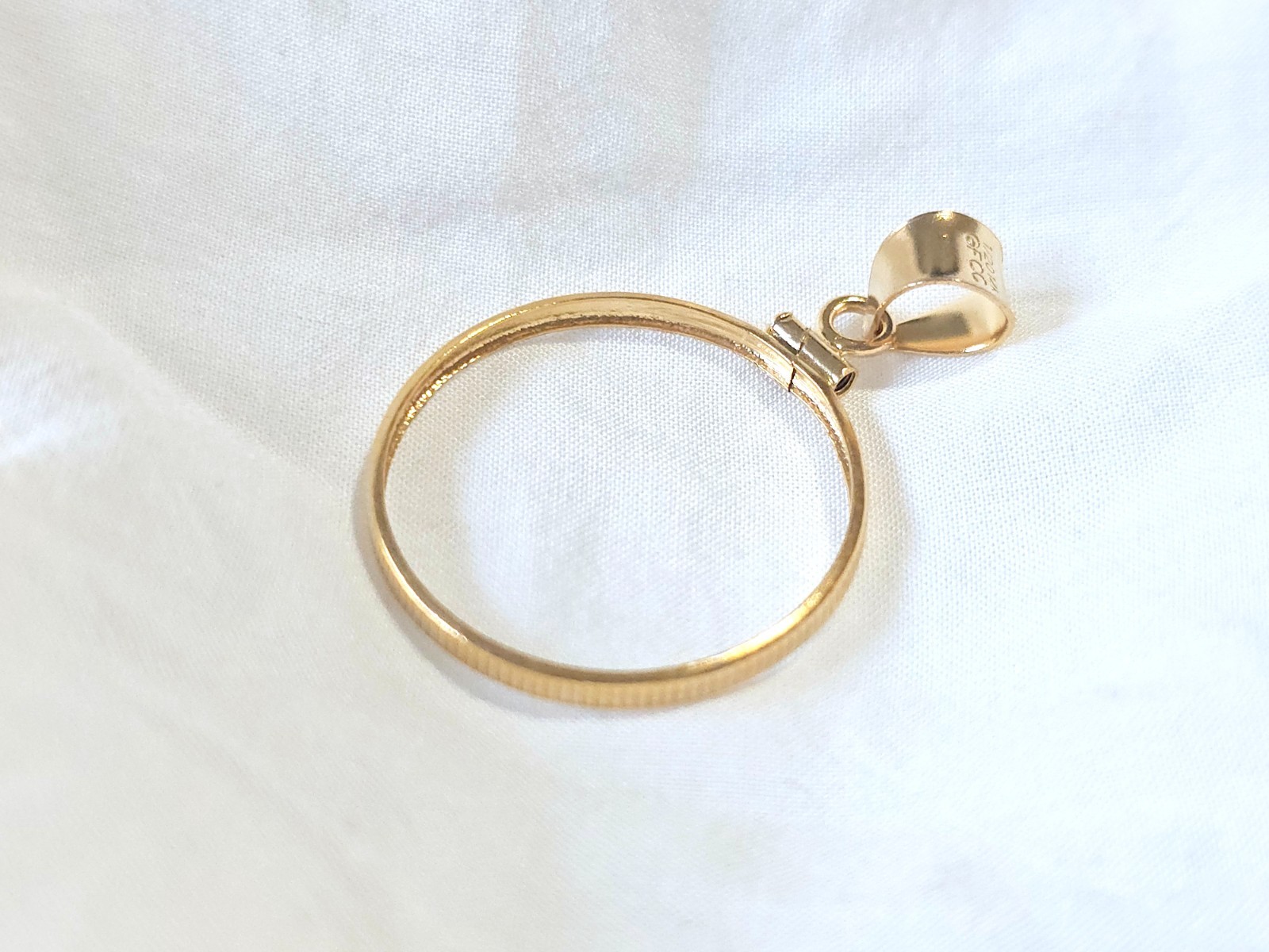 14K Gold Filled Screw Top Coin Edge Bezel for 24mm Quarters 25 Cents Coins