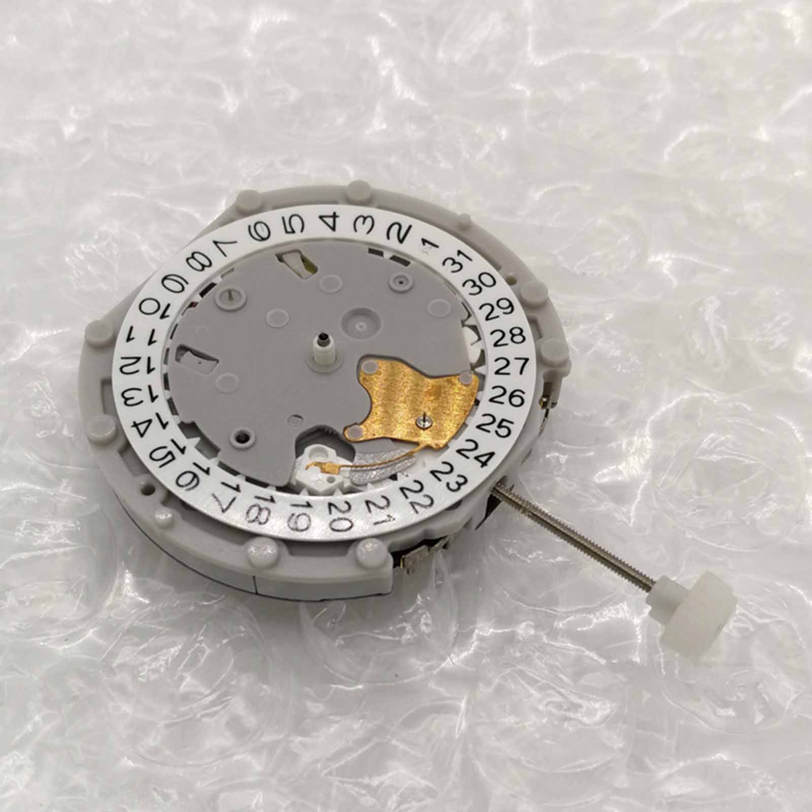PE70 6-Pin Multi-Kinetic 3/6/9 Small Disc Single Calendar Watch Quartz Movement