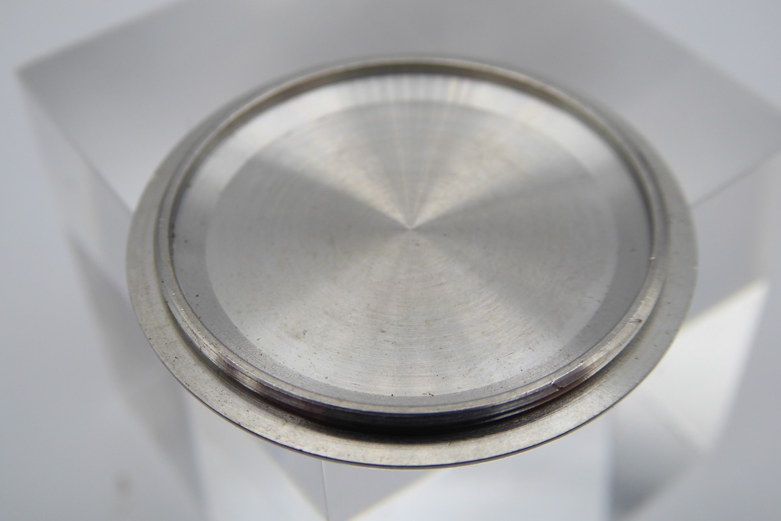 Omega Seamaster Diver 300m case back 2561.80.00