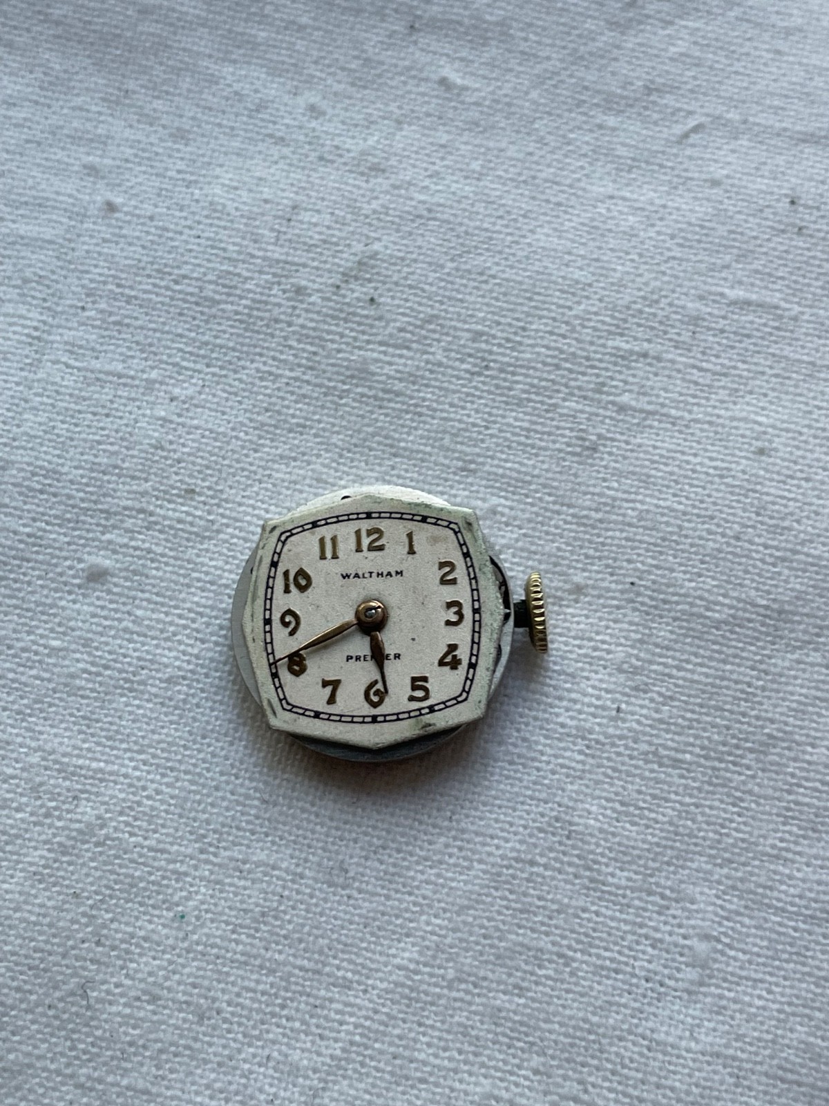 Waltham Premier 670 – movement for ladies watch RUNS, lot 1606