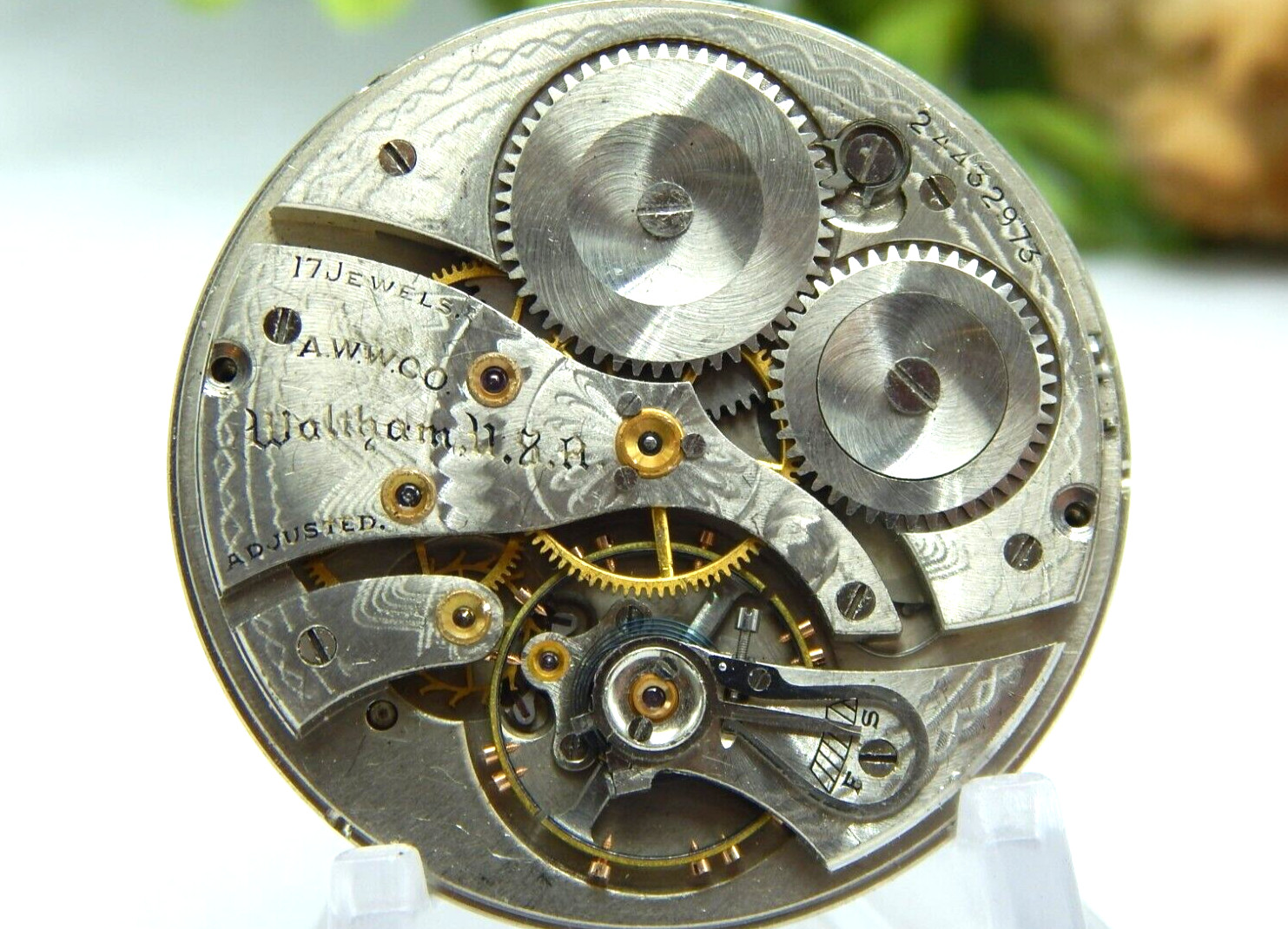 Antique Pocket watch movement Waltham Grade 1235 1924 Col B model 12S 17 jewel