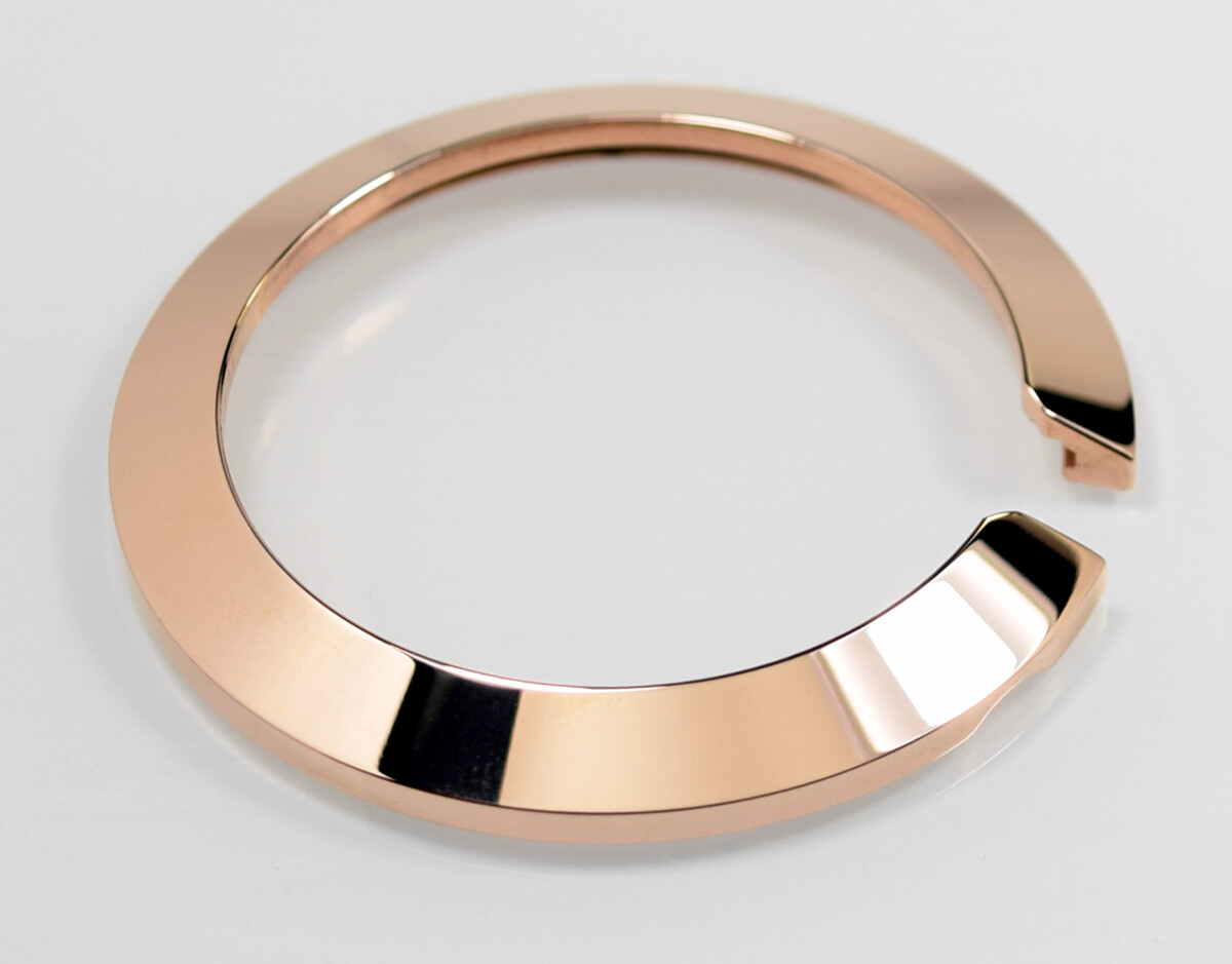 New Glam Rock Watch 44 mm Rose Gold-coated Finish Bezel part GC30204