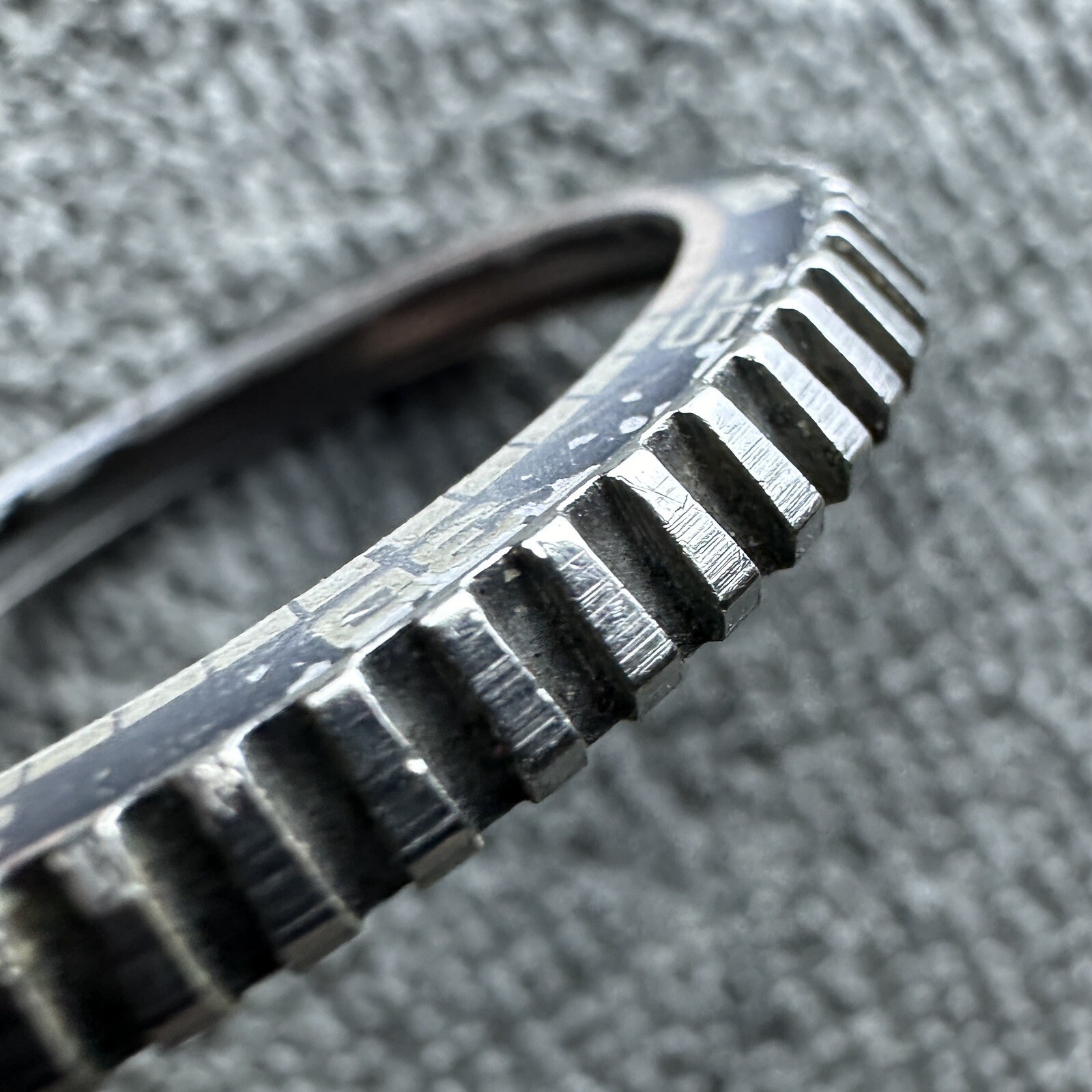 USED ORIGINAL GENUINE BEZEL FOR VINTAGE SEIKO 7006-8030 RALLY DIVER