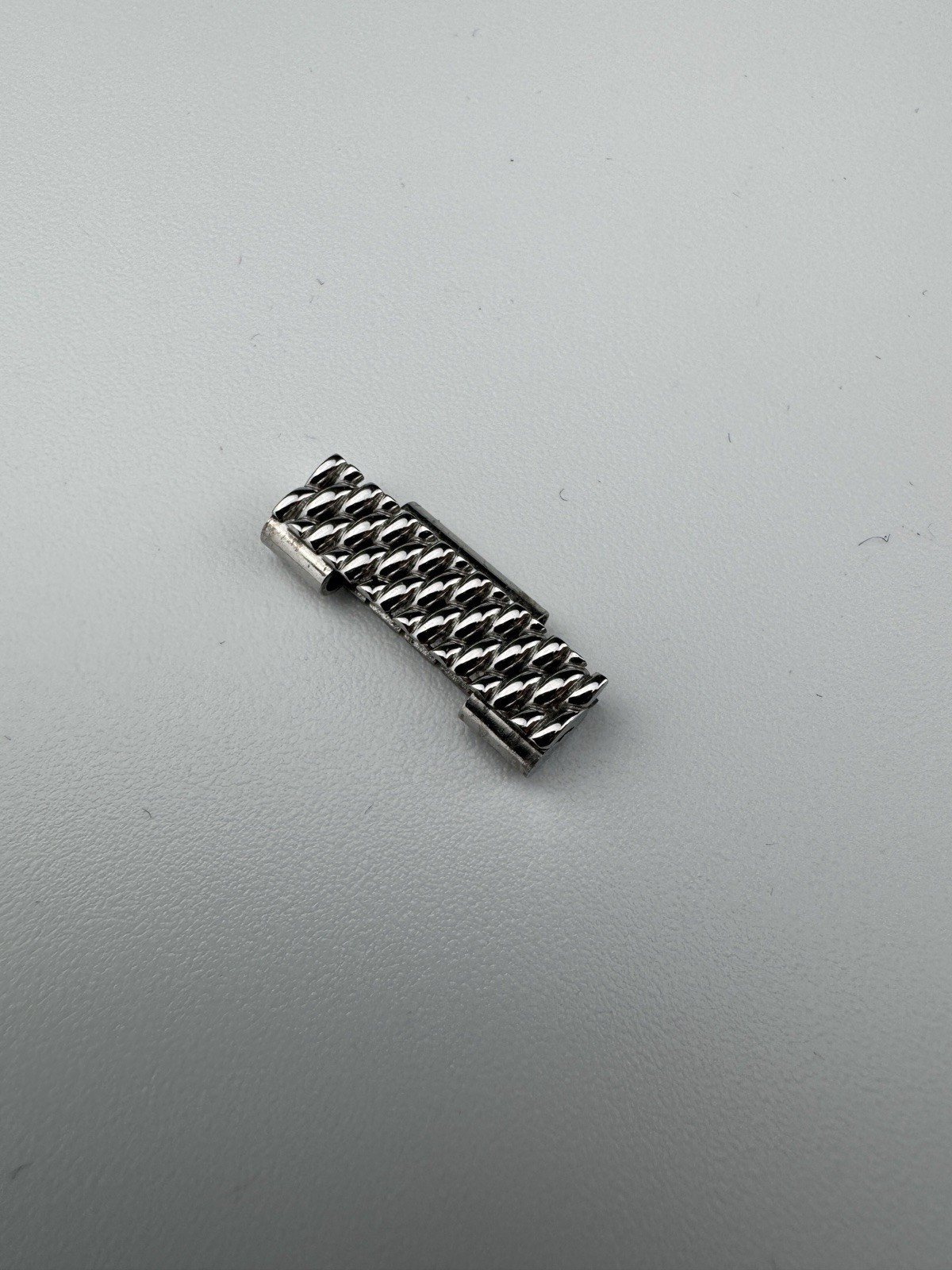 Genuine Breitling Superocean 20mm Milanese Link