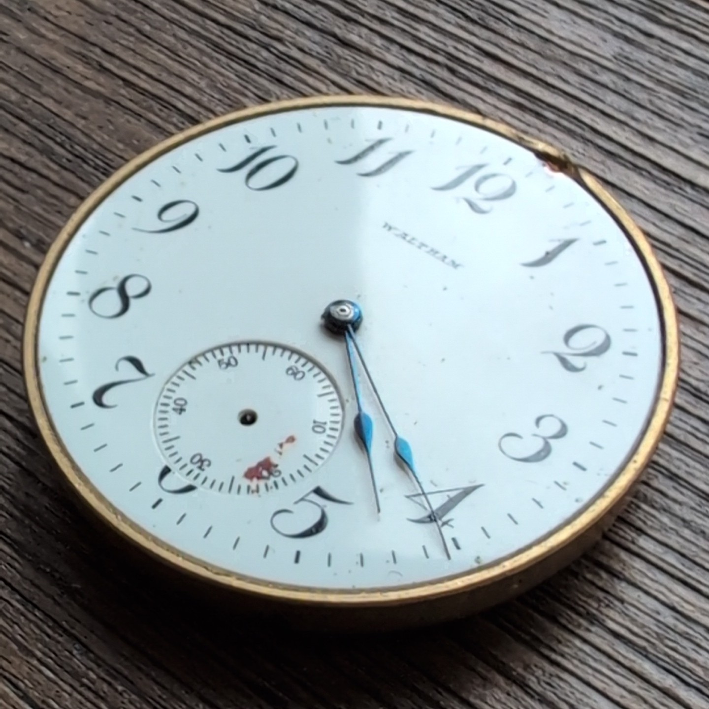 Waltham 15 Jewels Pocket Watch Movement Good Balance (AT33)