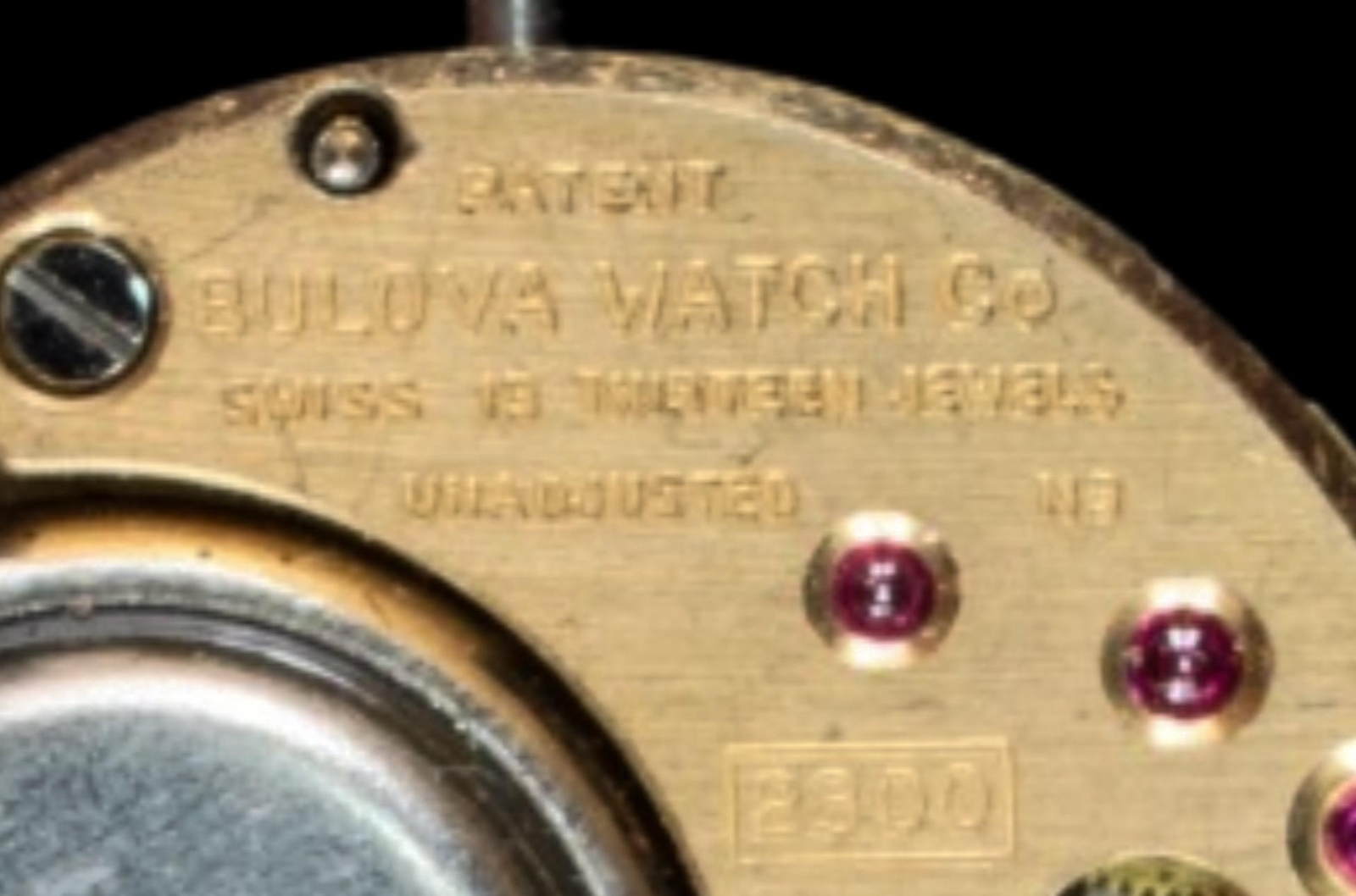 ACCUTRON Bulova Cal 2301 White Dial Gold Markers