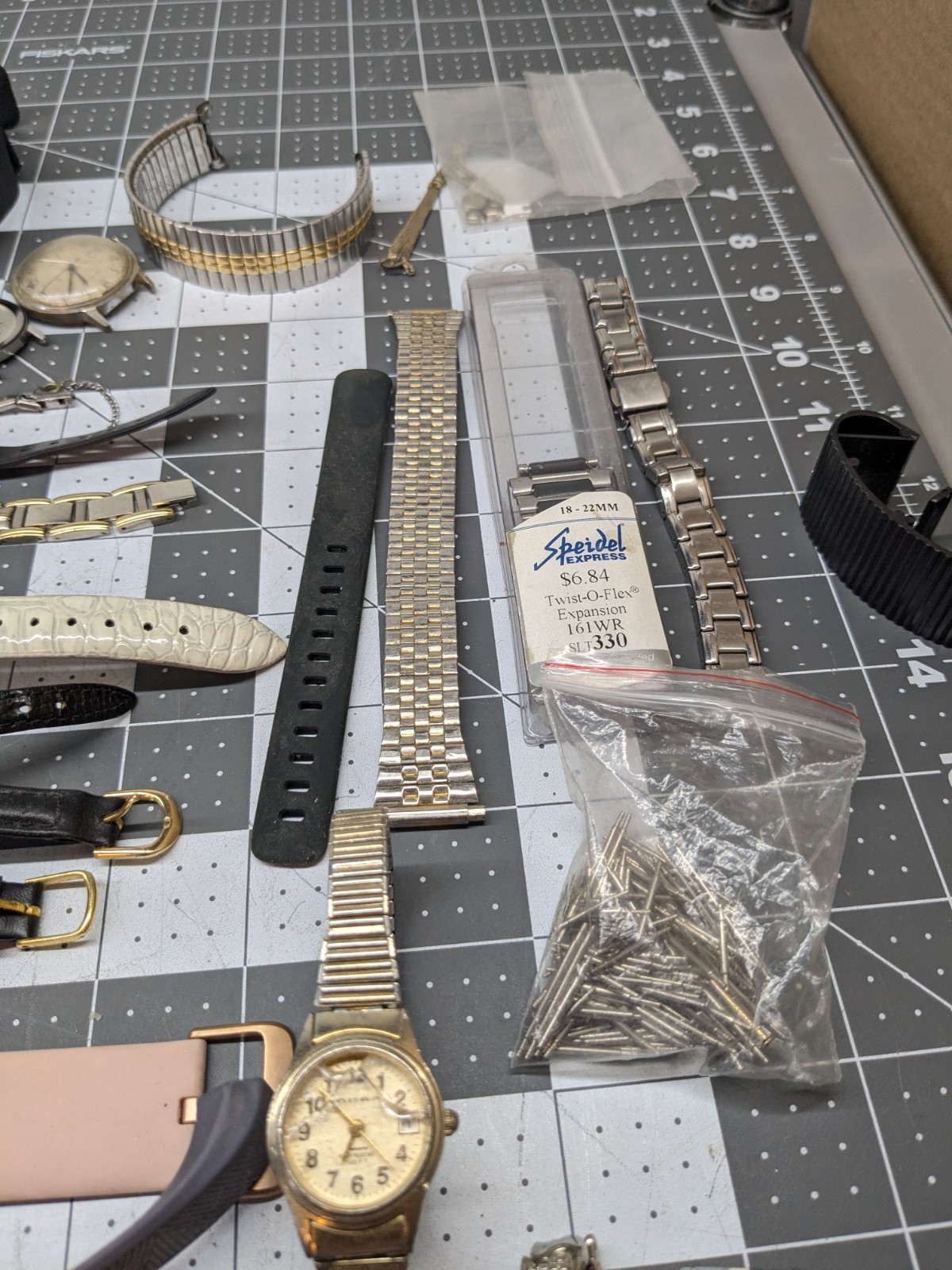 Bulk Watch Lot Timex,Fossil,Quartz Movements 25 Watches + Accessories