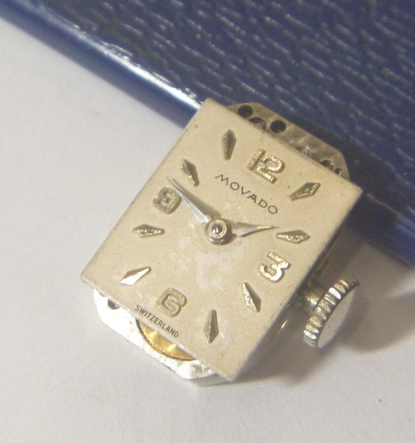 1940s Movado Factories Ladies 17 Jewels 5 x 7 Ligne Size Mov’t Dial Hands !!