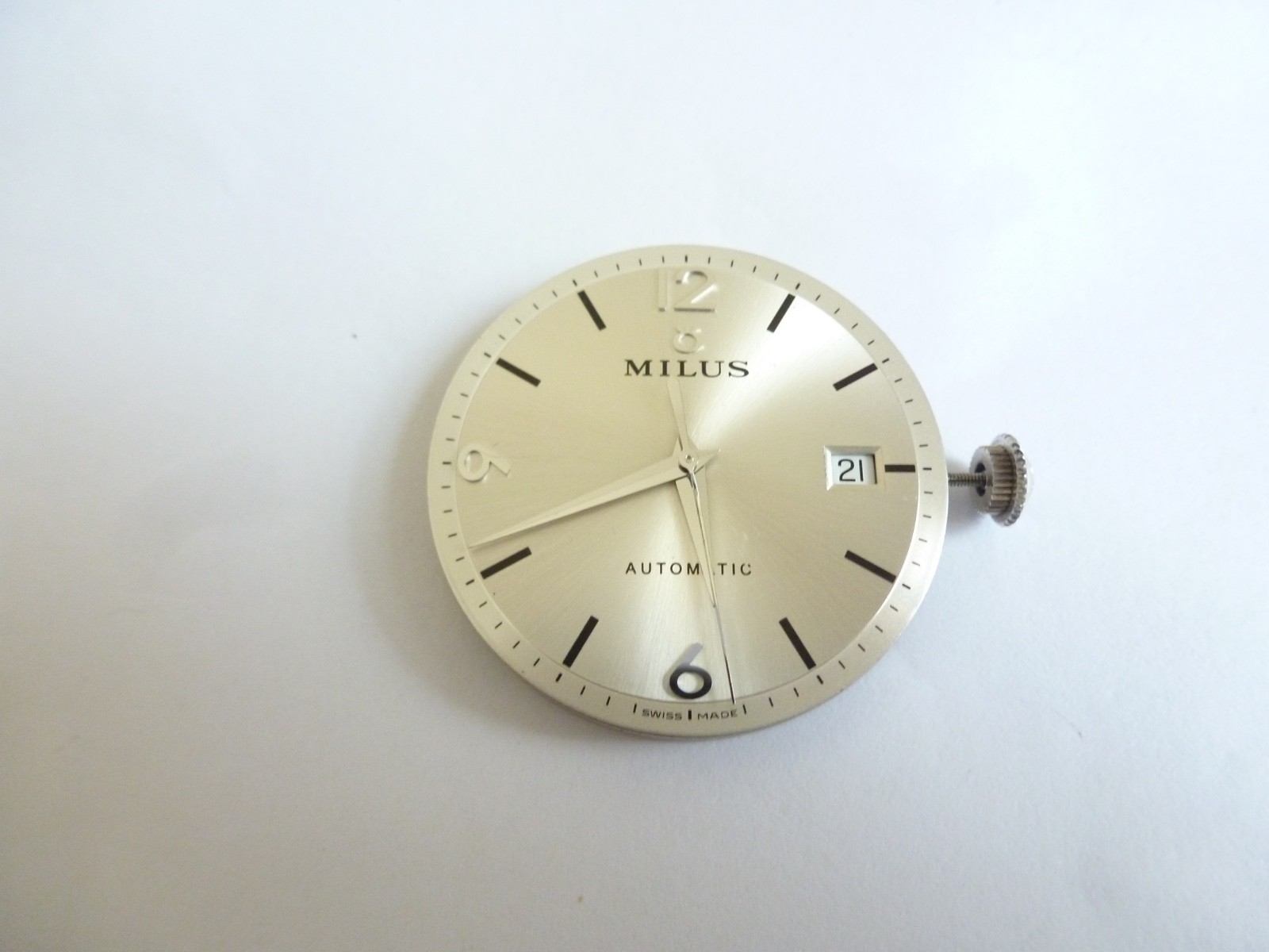 Milus ETA 2892-2 SWISS MADE MOVEMENT MECANIC WHITE DATE good condition works