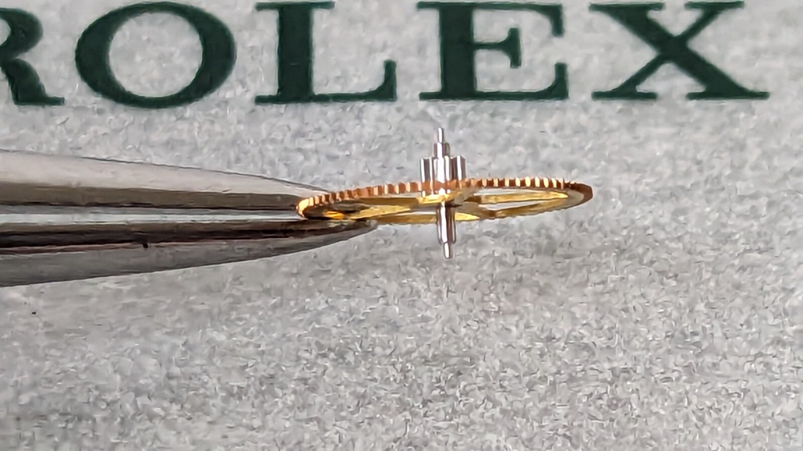 Genuine Rolex Caliber 1520 1530 1570 Part 8060 Second Wheel New Open Package