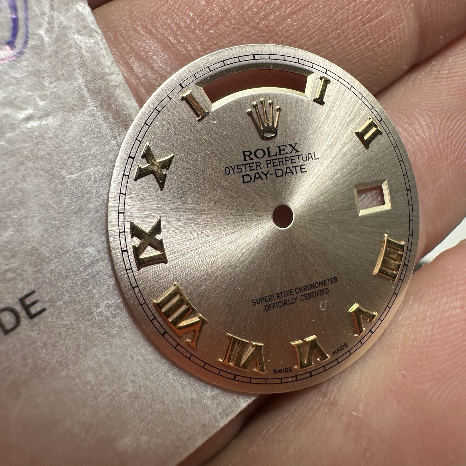 Rolex 118205 Day Date Pink Gold Dial Salmon Roman NOS