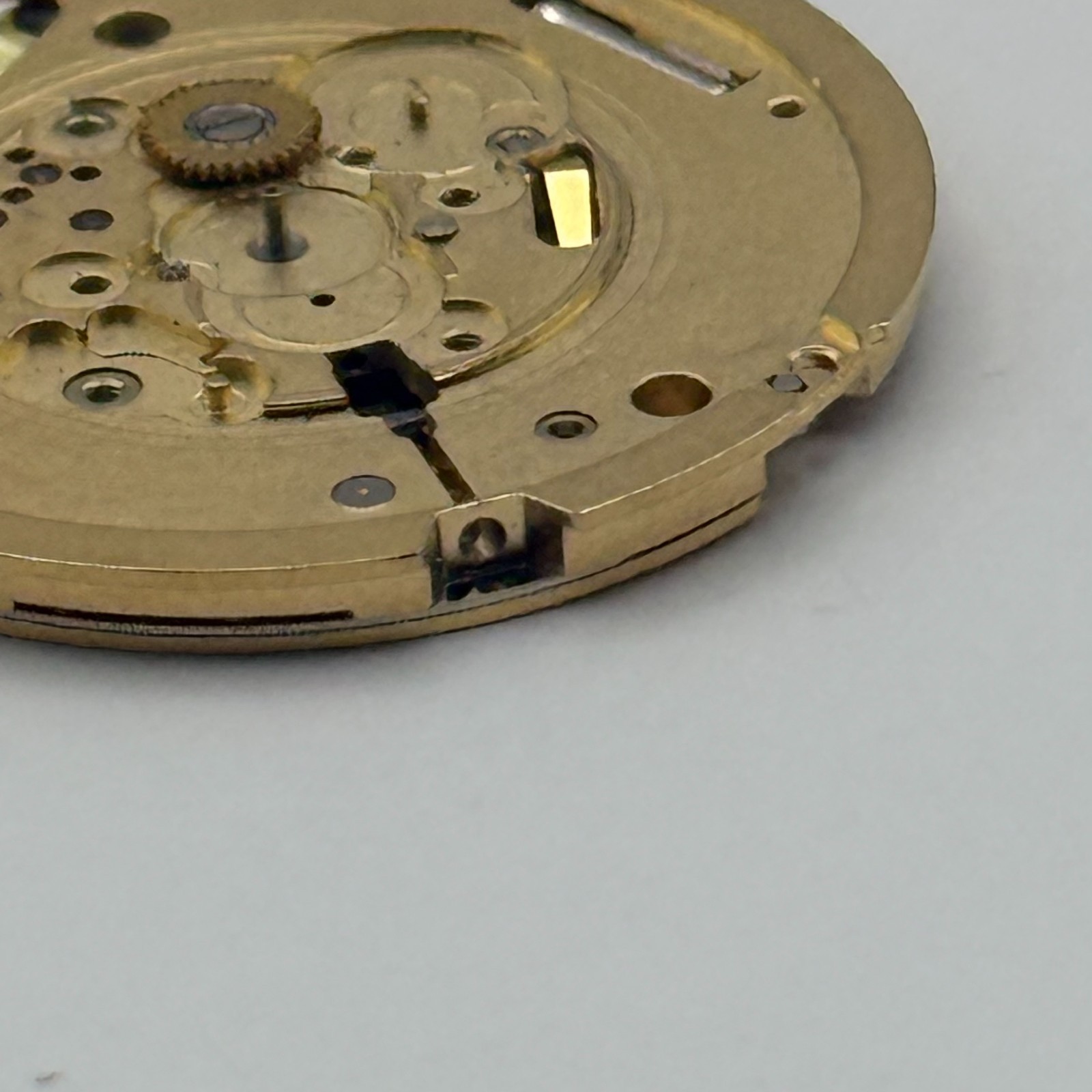 Ronda 1006 Watch Movement Quartz Swiss 8 Jewels Vintage Parts Repair 23.9mm