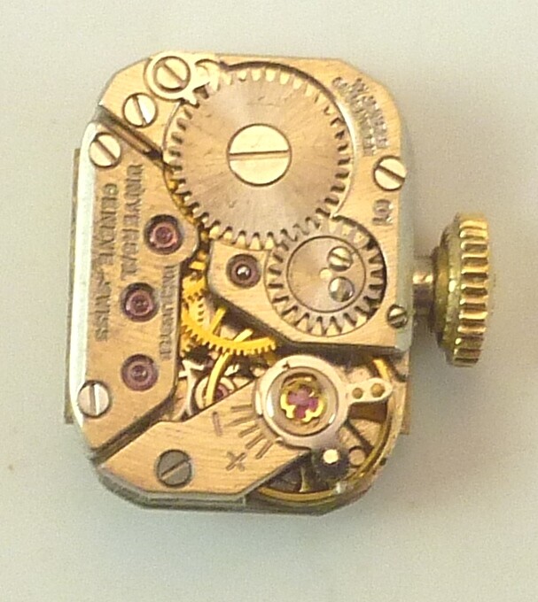 Universal Geneve Mechanical Wristwatch Movement – Part Repair – 17 Jewels