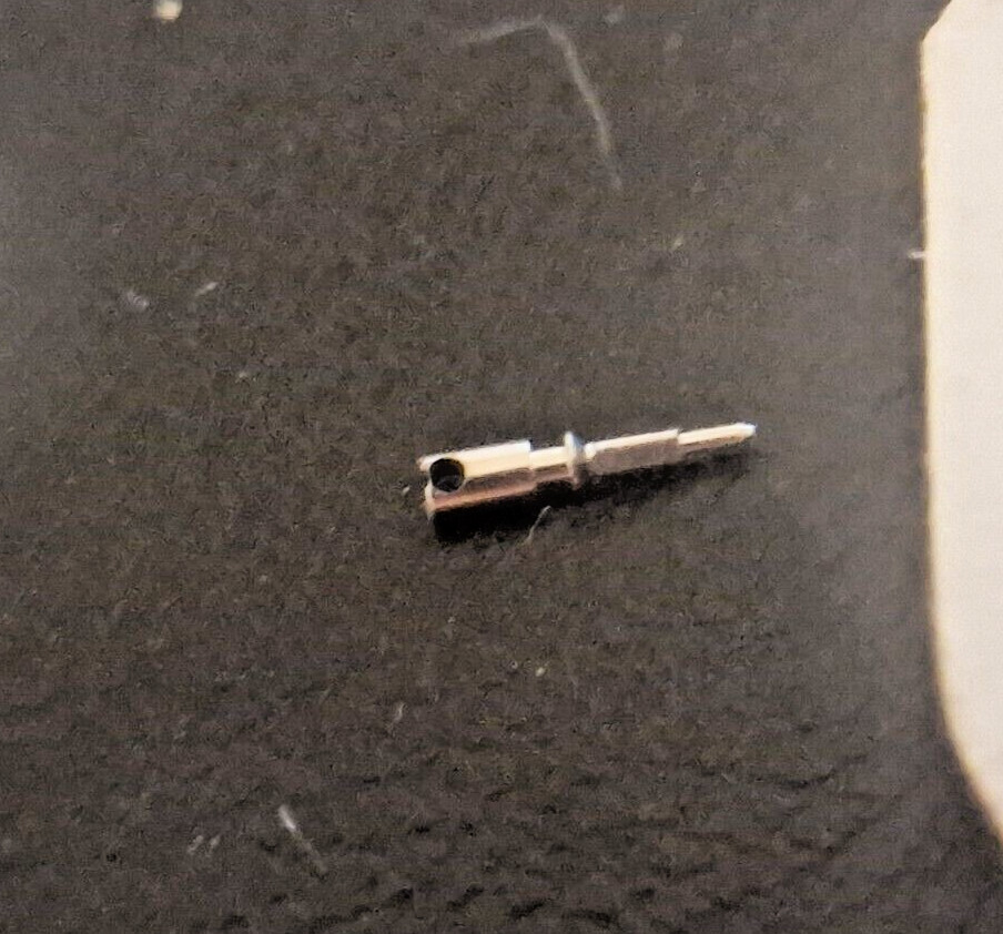Omega 1455-9121 Bayonet Female Original N.O.S. ETA 976.001 Longines