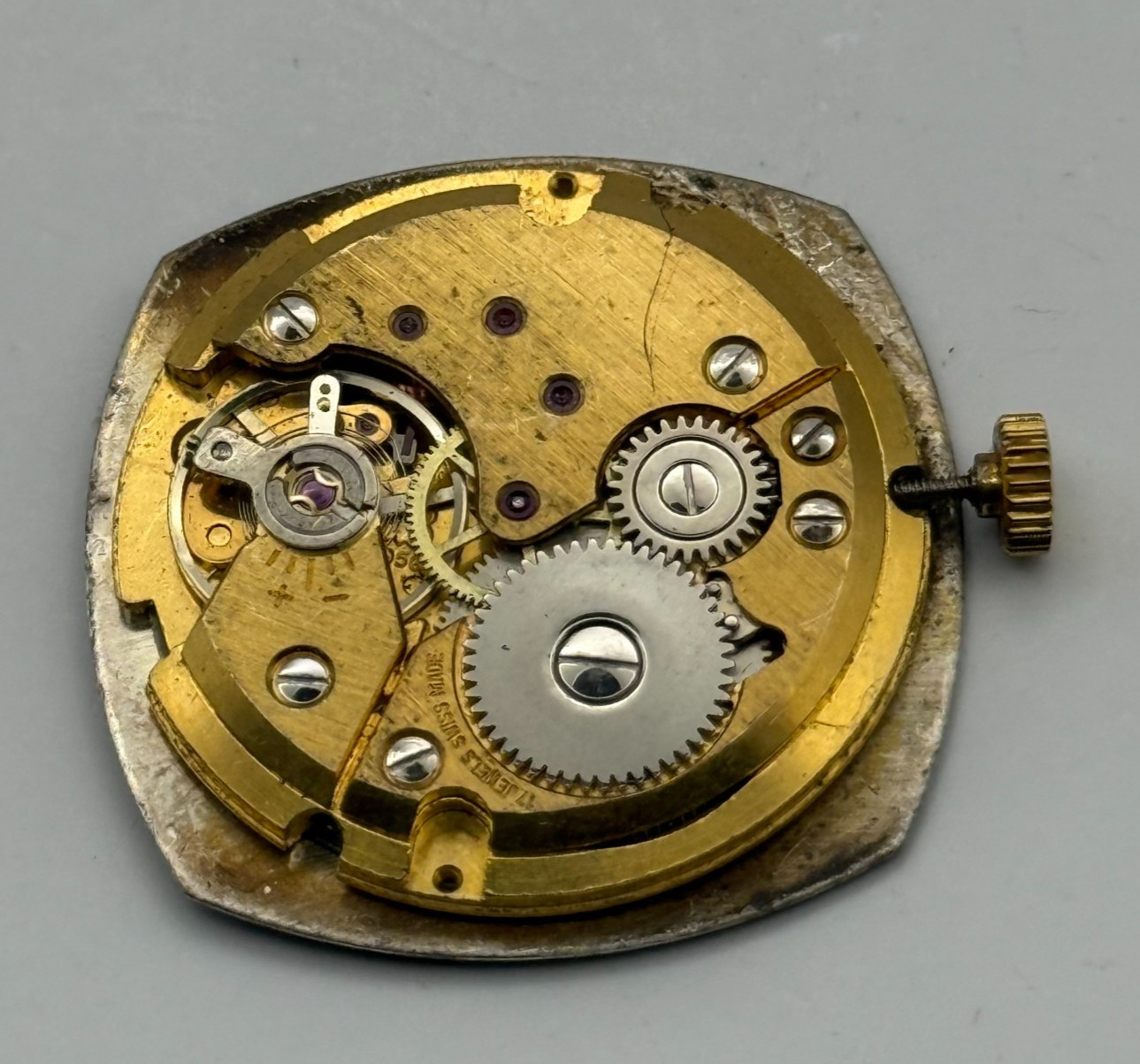 Peseux 7056 Watch Movement Rotary 17 Jewels Incabloc Date Manual Wind Parts 26mm
