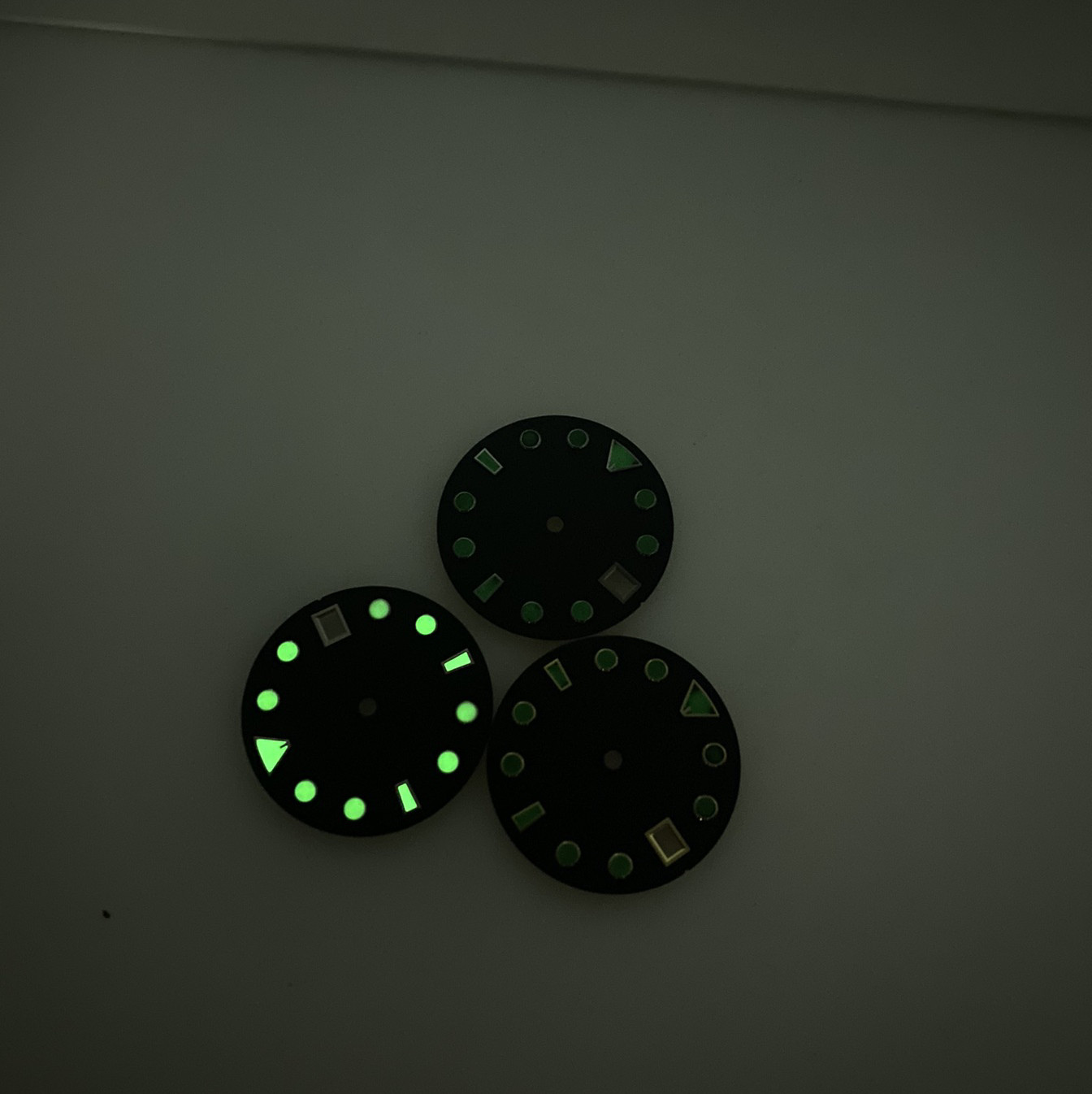 28.5mm NH35A Sterile Black Watch Dial Luminous Watch Part Date Silver/Gold Edge
