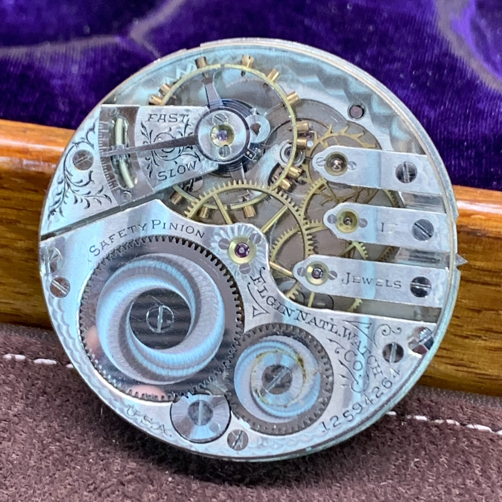 1907 Elgin Grade 339 16S 17 Jewels 3 Finger Bridge Hunter PW Movement Runs