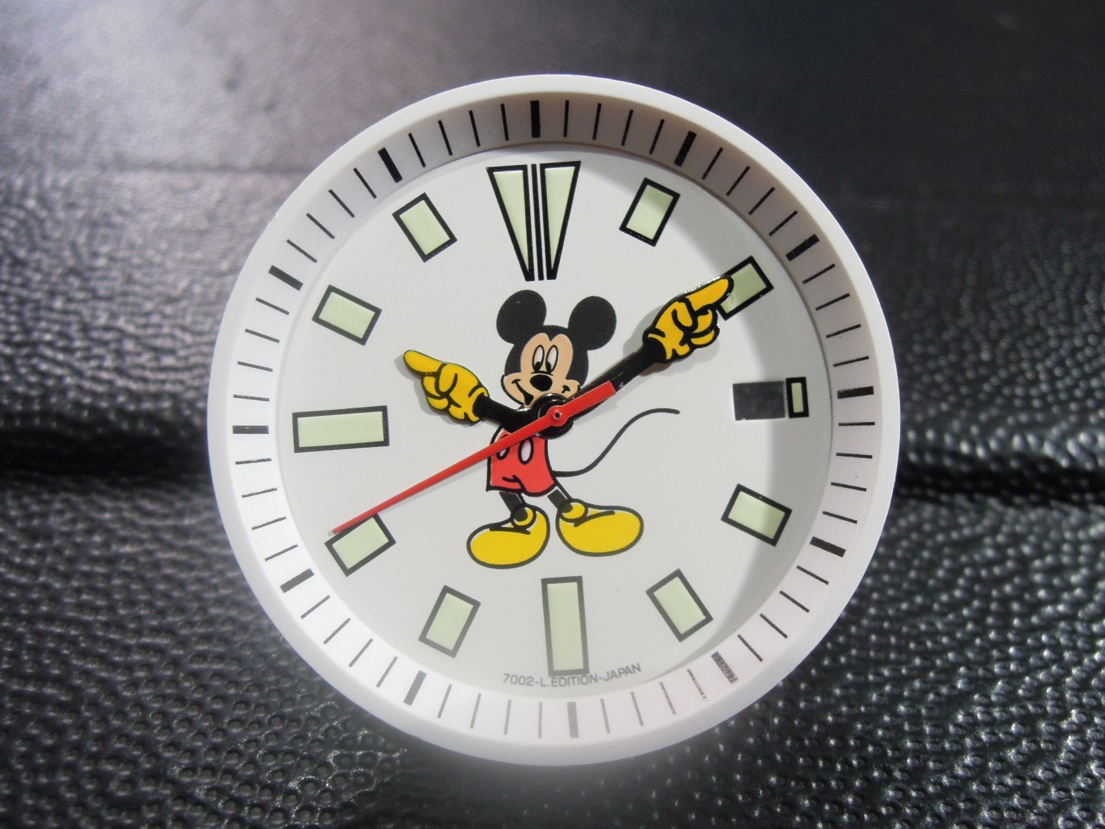NEW WHITE SEIKO MICKEY MOUSE DIAL,HANDS & MINUTE TRACK DIVERS 7002-7001/700J