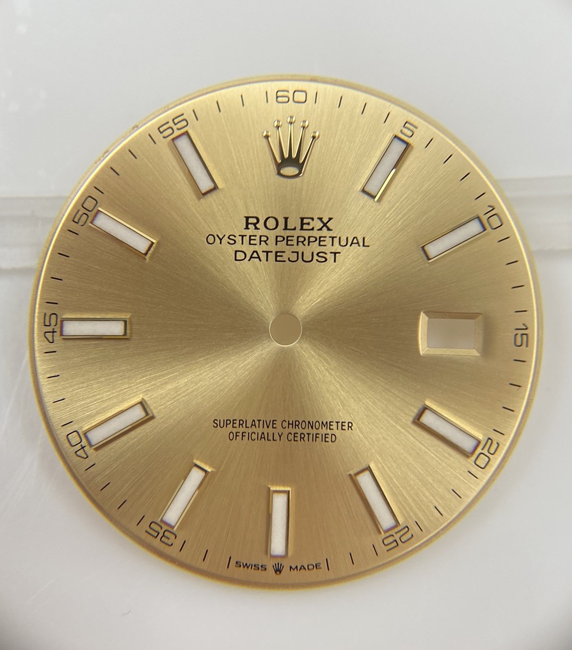 Original Rolex 41mm Datejust 126333 Cal. 3235 Champagne Gold Dial