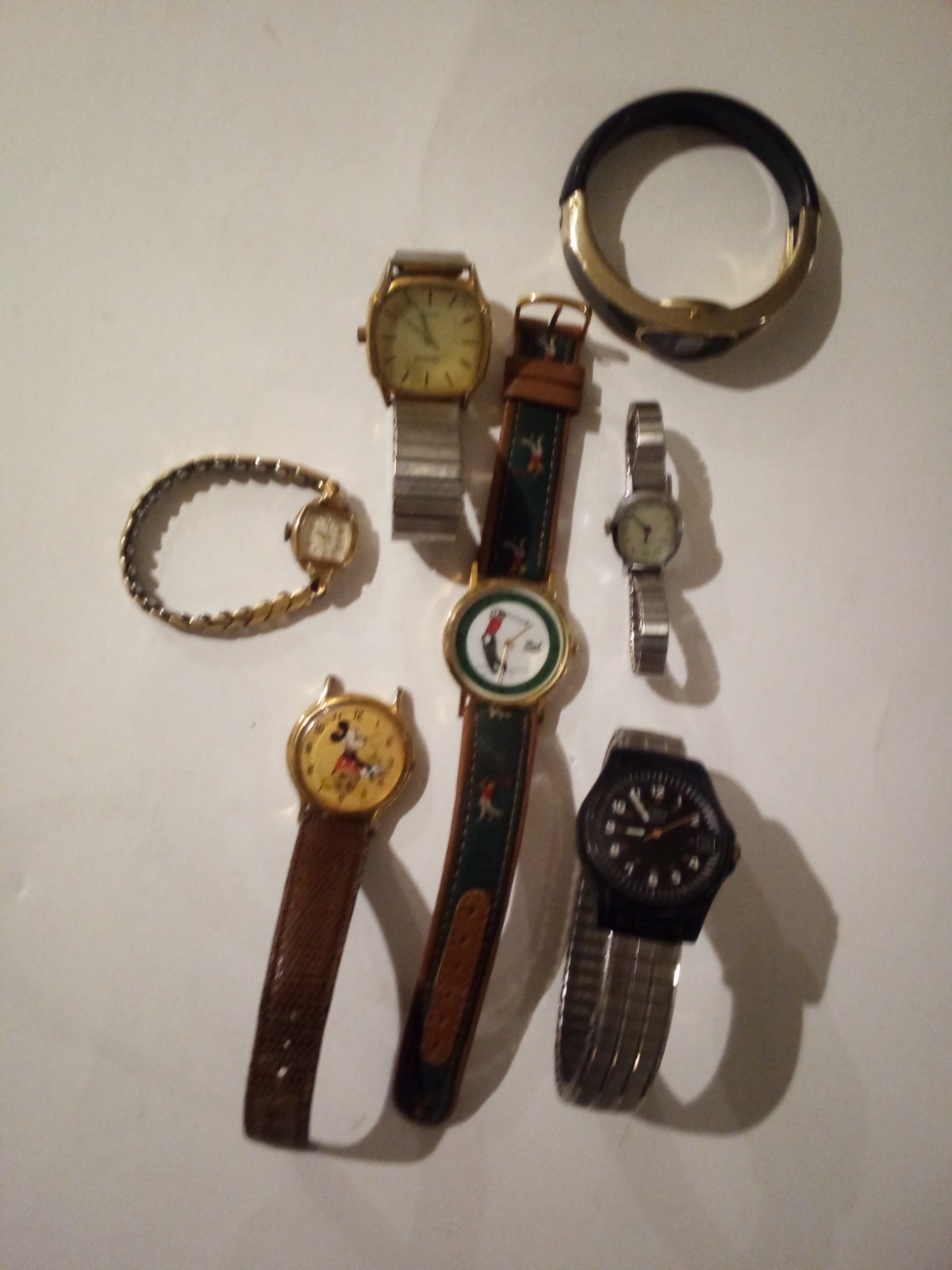 7 Wrist Watches Mens and Womens Lot Bundle For Parts Or Repair