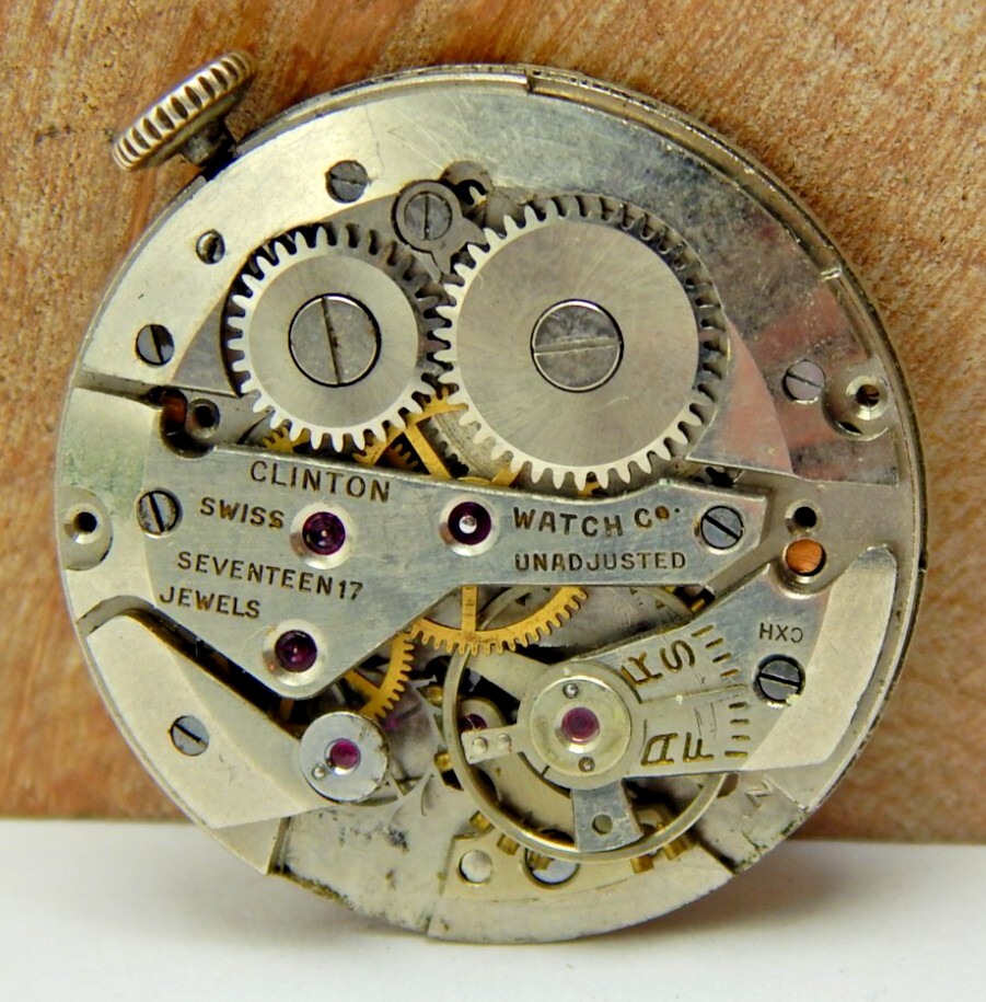 Vintage Clinton 17 jewel men’s wrist watch movement with dial hand and crown