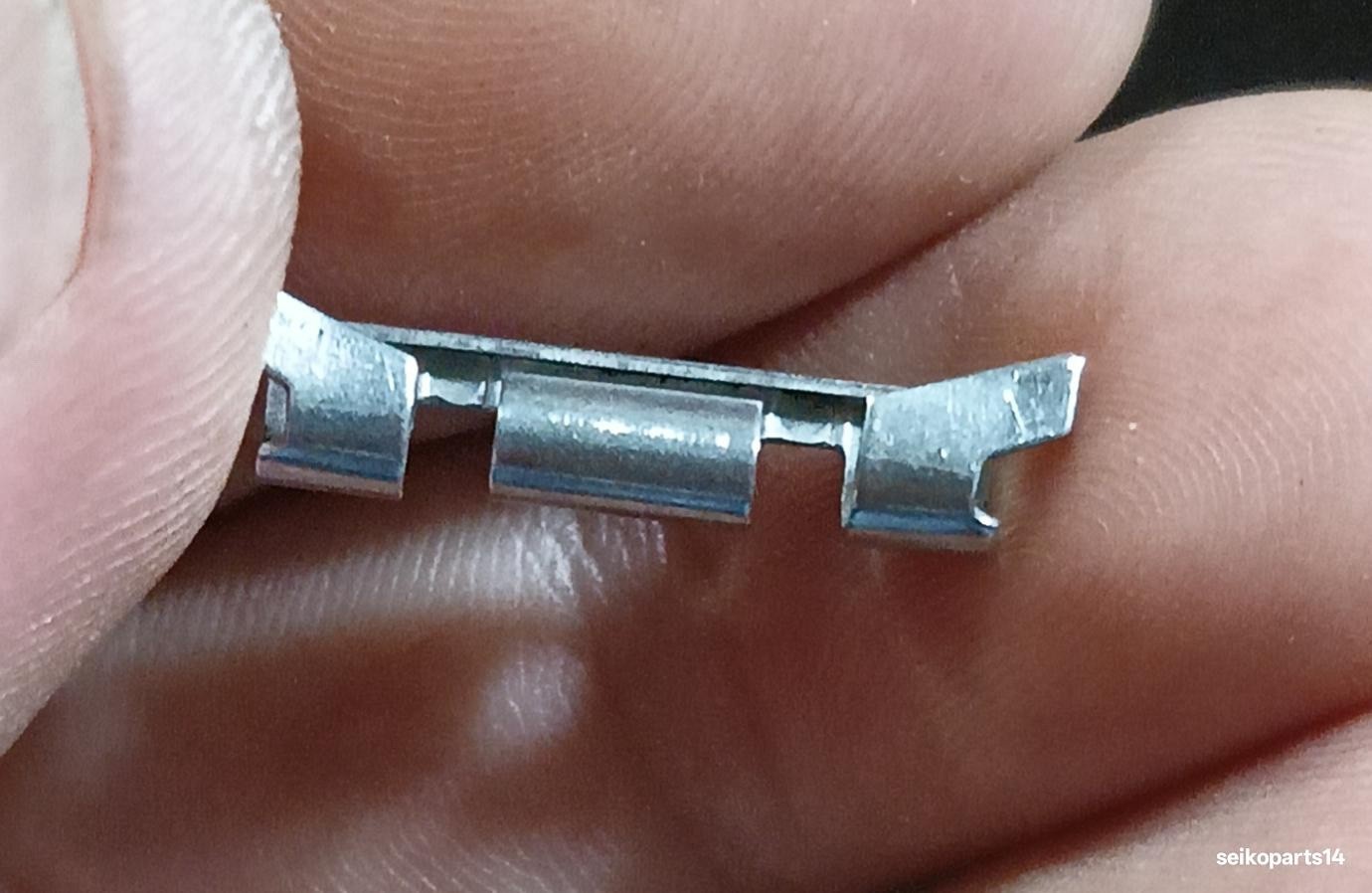 GENUINE USED END LINK PIECE SEIKO 6117-8000 6117-8009 6106-8100 6106-8109