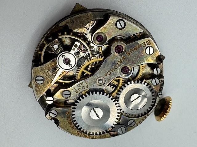 Vintage Benrus 15 Jewels 32207 Watch Movement WORKS