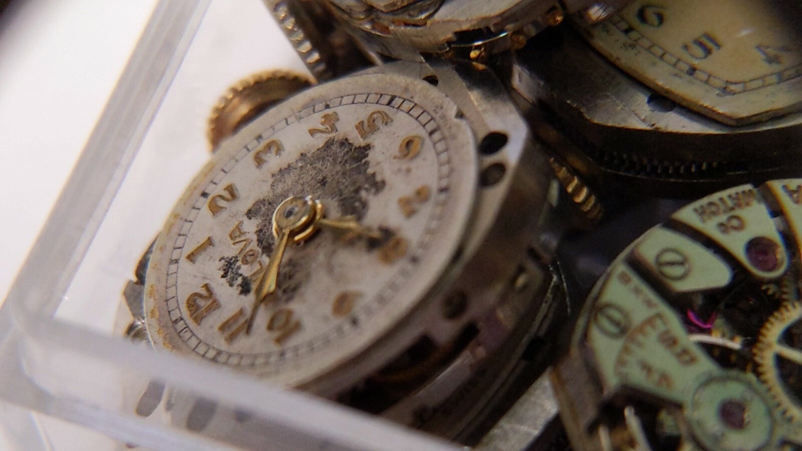 Bulova 5 AB movement for parts, dial, hands, crown. for parts
