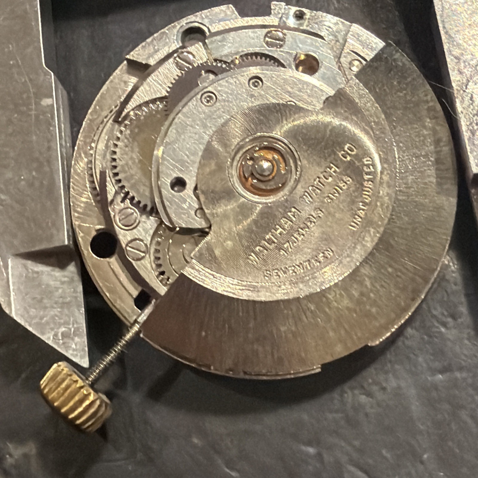 AG12 VINTAGE MEN’S WALTHAM AUTOMATIC WRIST WATCH MOVEMENT UNTESTED SOLD AS IS***