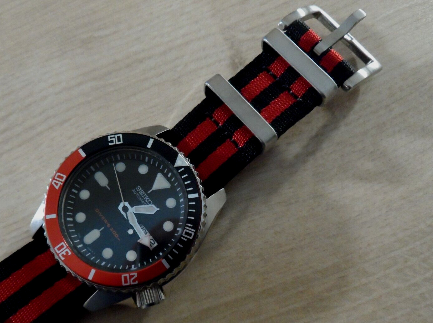 Flat Aluminum Bezel Insert for Seiko SKX SRPD Bezel Black Red and Adhesive Ring