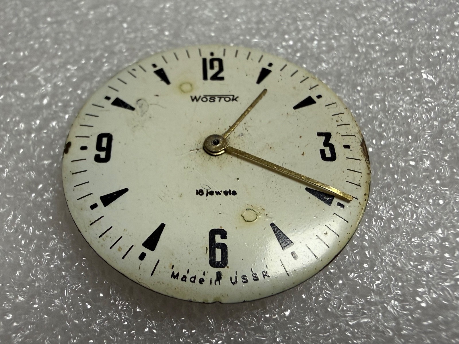 VINTAGE Vostok Wostok Cal. 2209 USSR SOVIET watch Movement. FOR PARTS