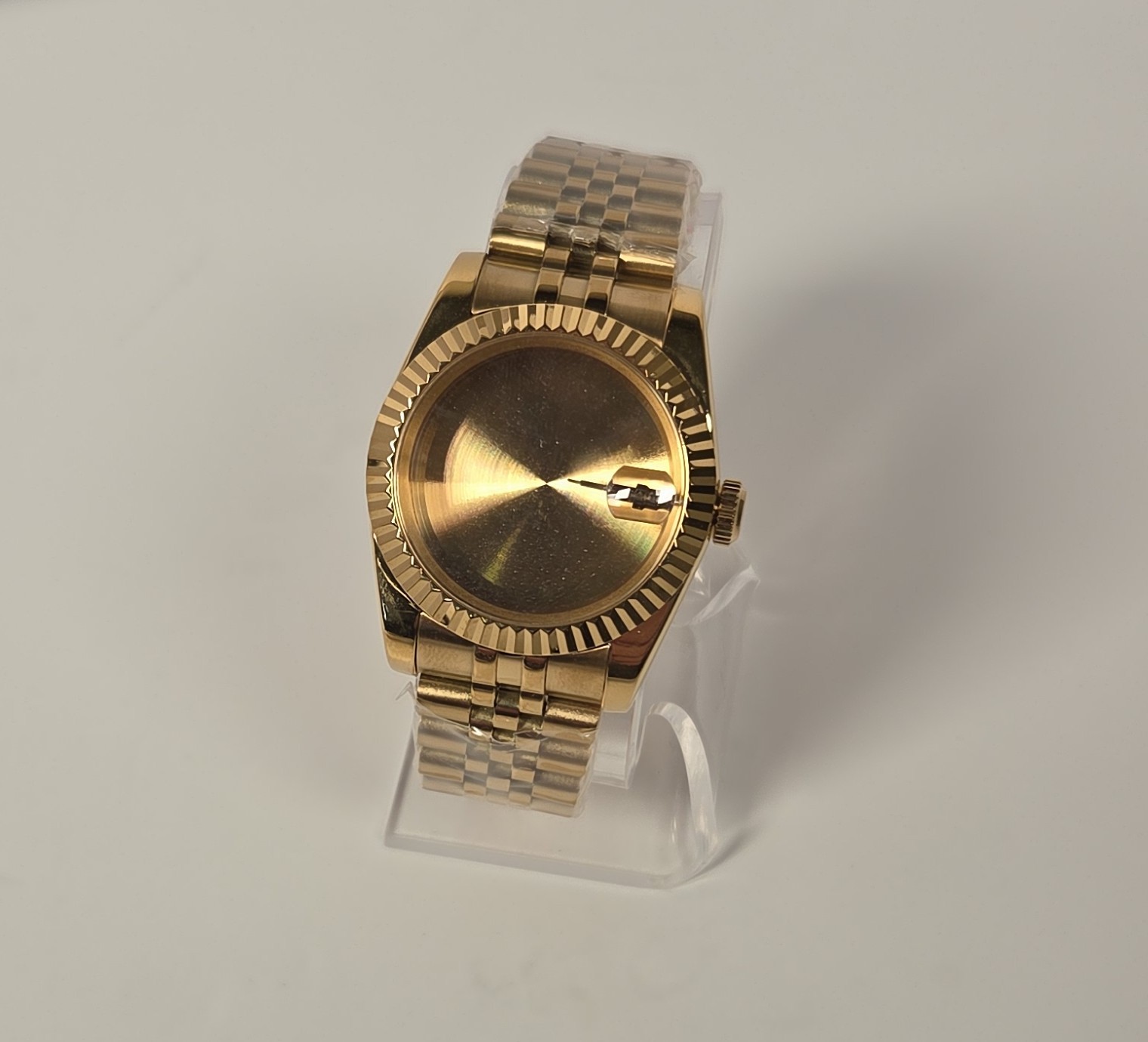 Gold Watch Case Fluted Bezel Jubilee Strap – 39mm – NH35