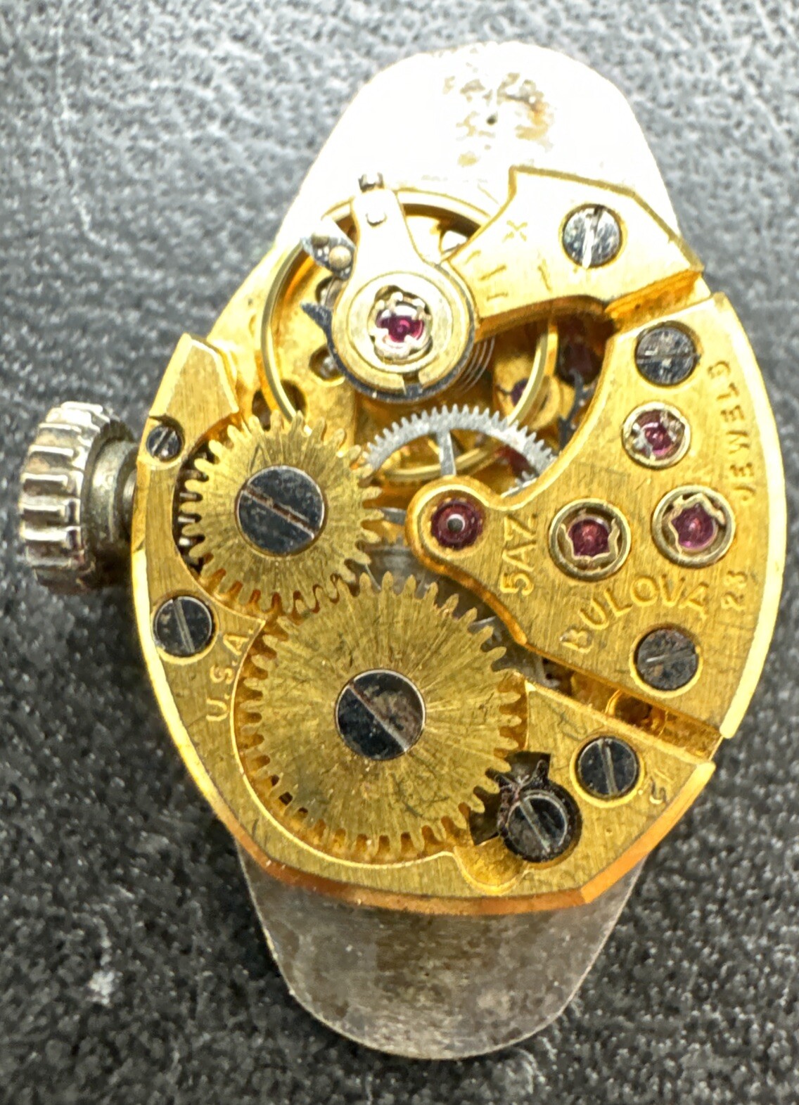 VINTAGE Bulova 5AZ 23 Jewel Ladies WATCH MOVEMENT-Running 4 Repair