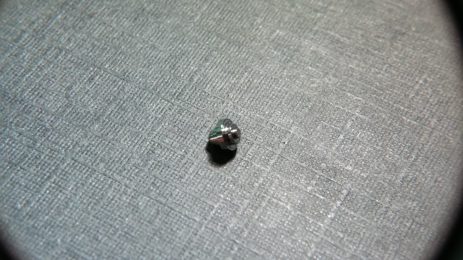 Genuine Rolex 1530 7826 Barrel Arbor, pre-owned for watch repair
