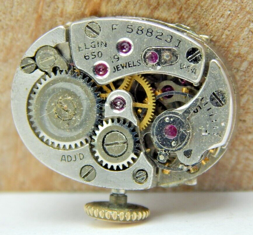 Vintage 1951 lady Elgin 650 19j adjusted art deco wrist watch movement US made