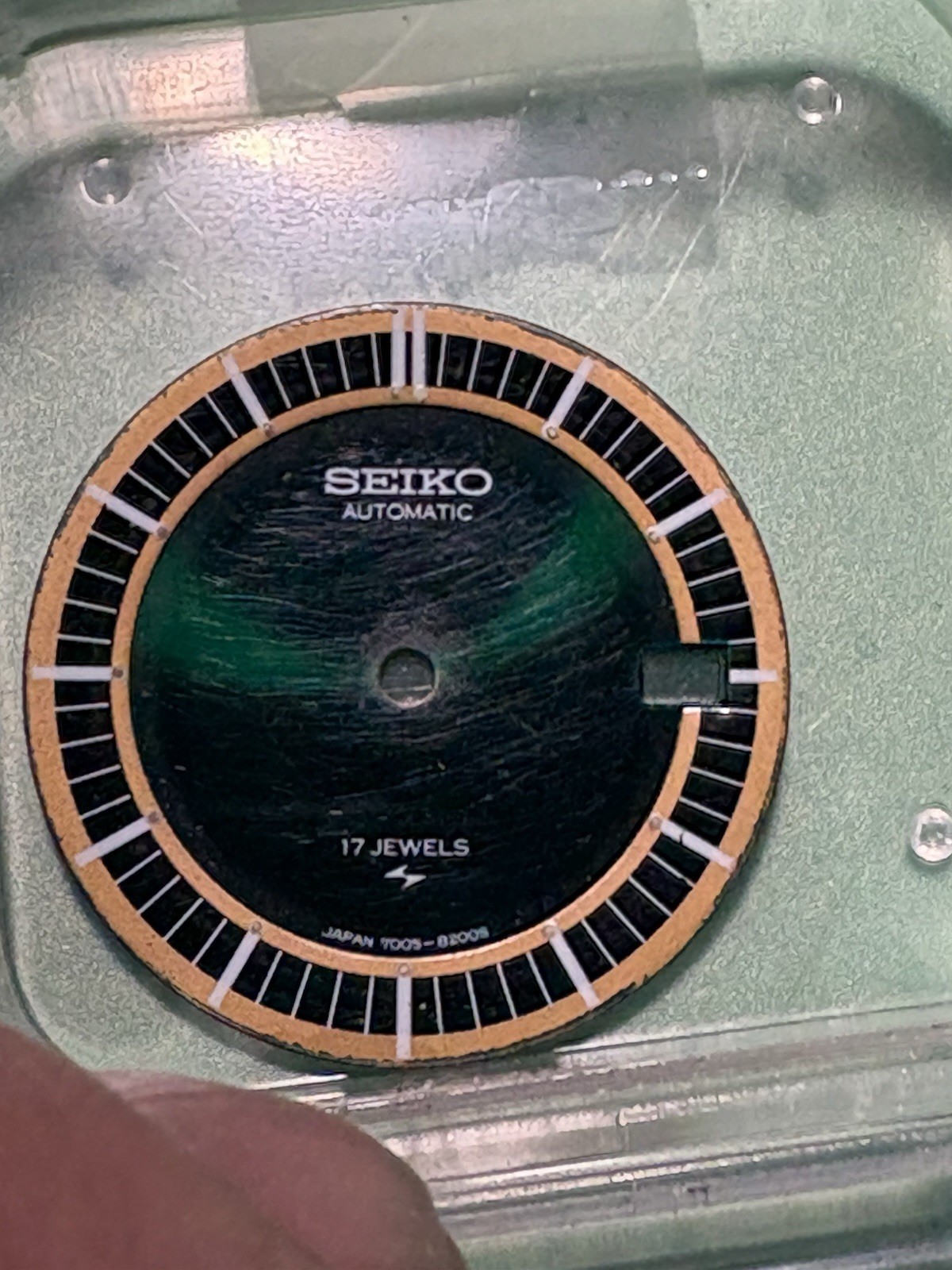 Seiko 6106 8200S Green Round dial